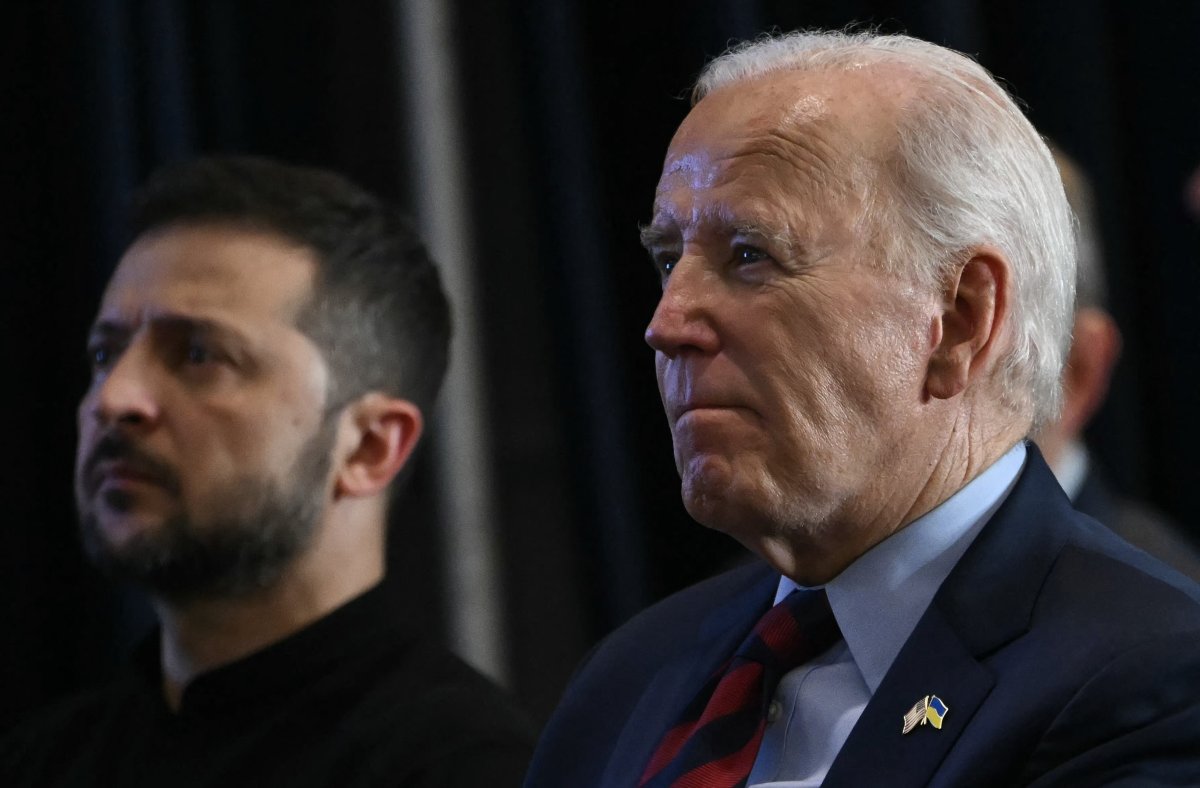 Volodymyr Zelensky and Joe Biden