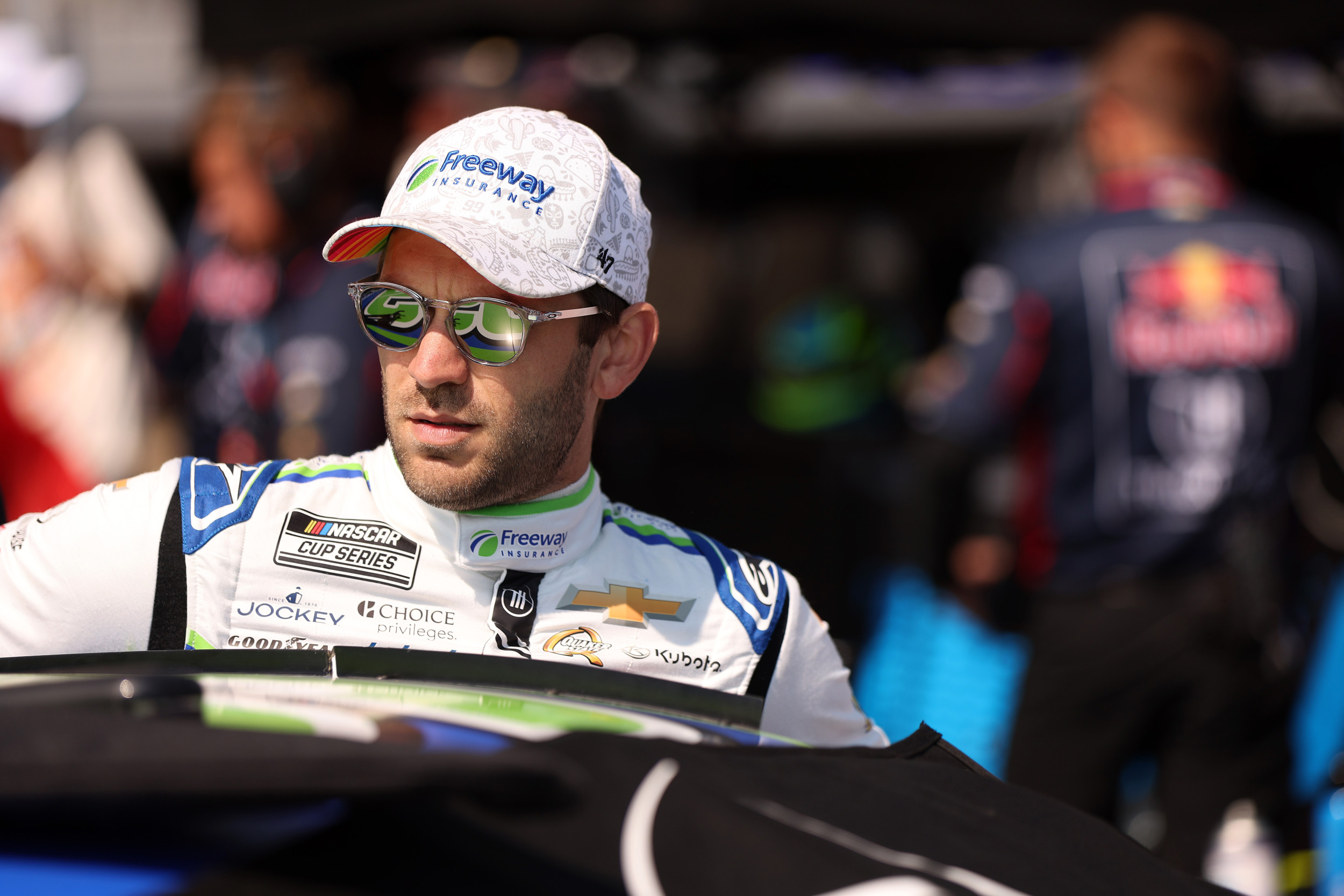 Dale Earnhardt Jr. Signals Uncertain NASCAR Future for Daniel Suárez After Trackhouse Split