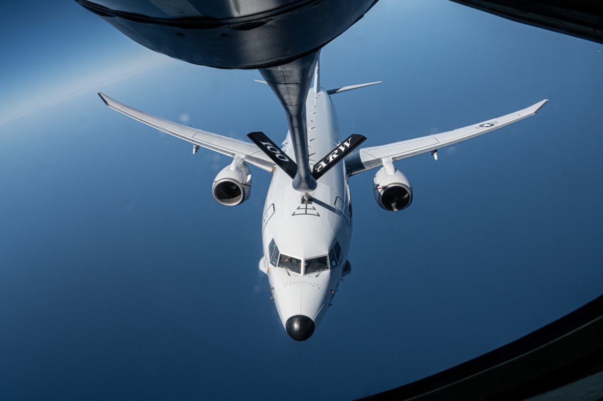 P-8 Poseidon Refuels