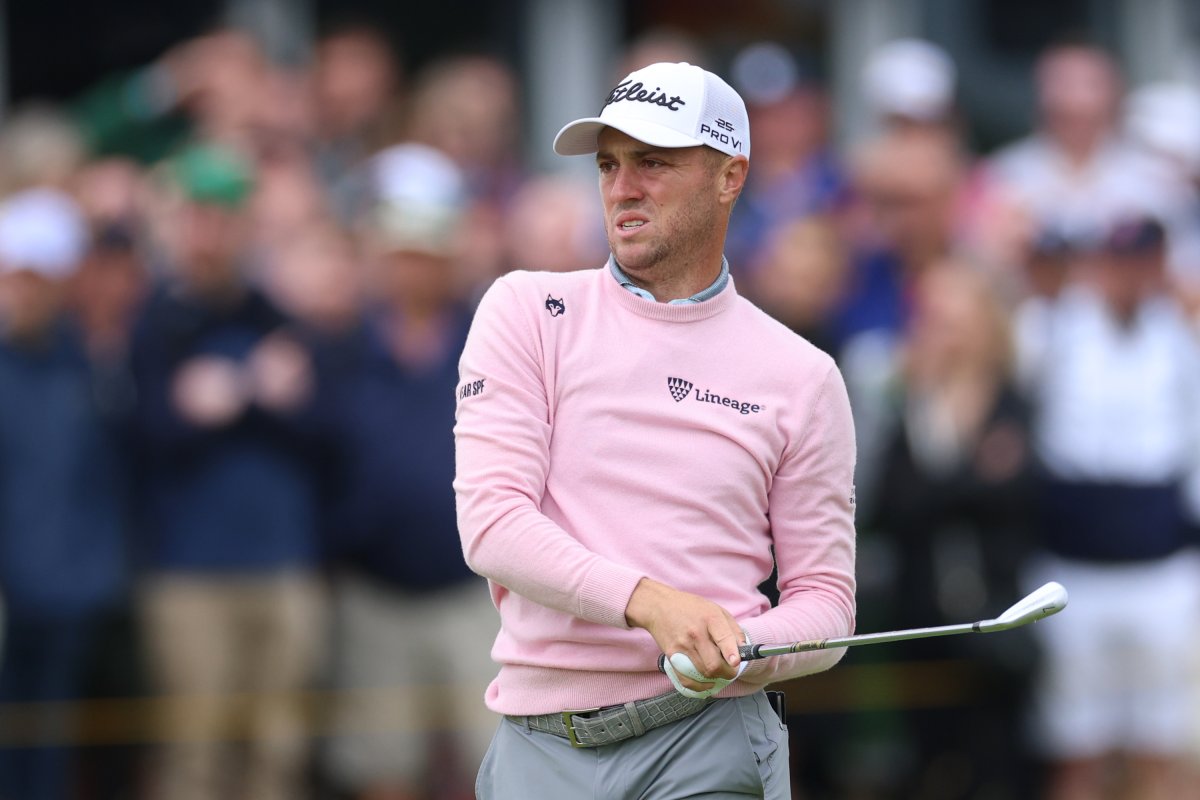 Justin Thomas Tries Luck With Harry Potter-Style Magic, But Birdie Doesn’t Drop