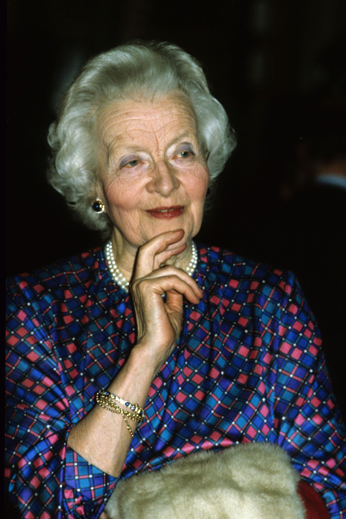 Lady Ruth Farmati Baby encontra o príncipe William