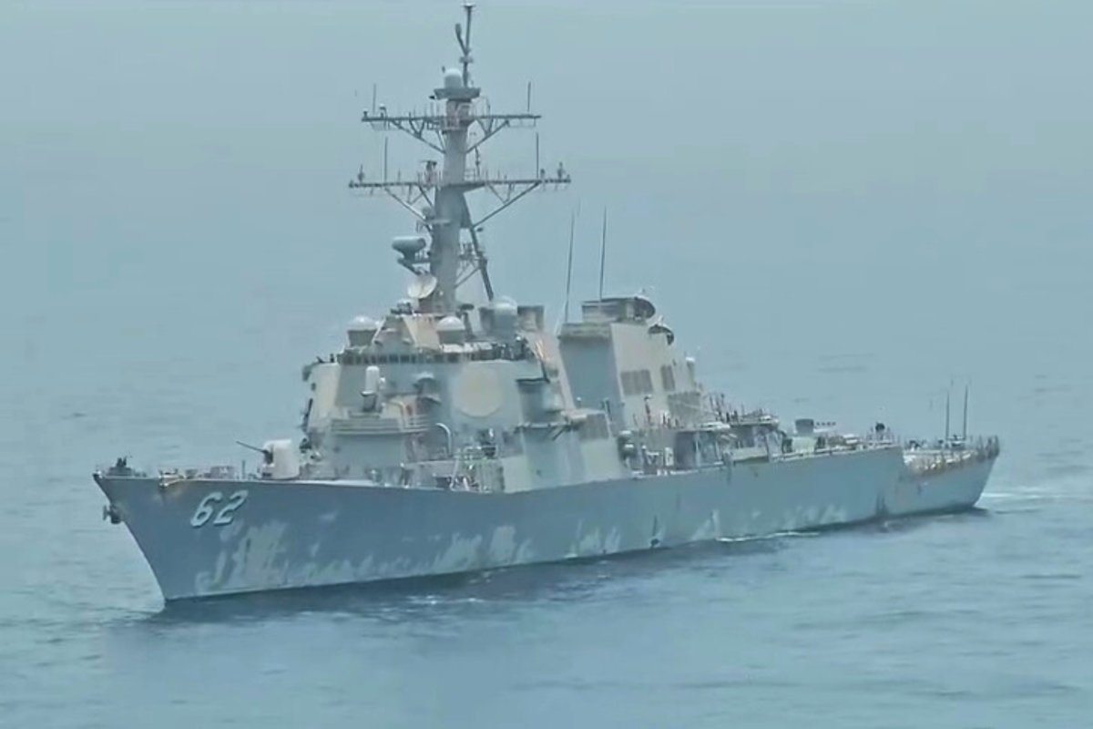 USS فیتزجرالد خلیج عمان