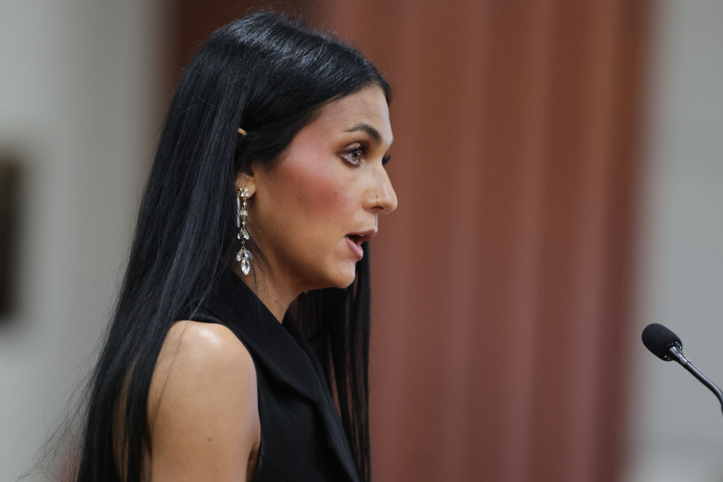 https://d.newsweek.com/en/full/2690240/alivea-goncalves-speaks-sentencing-hearing.jpg