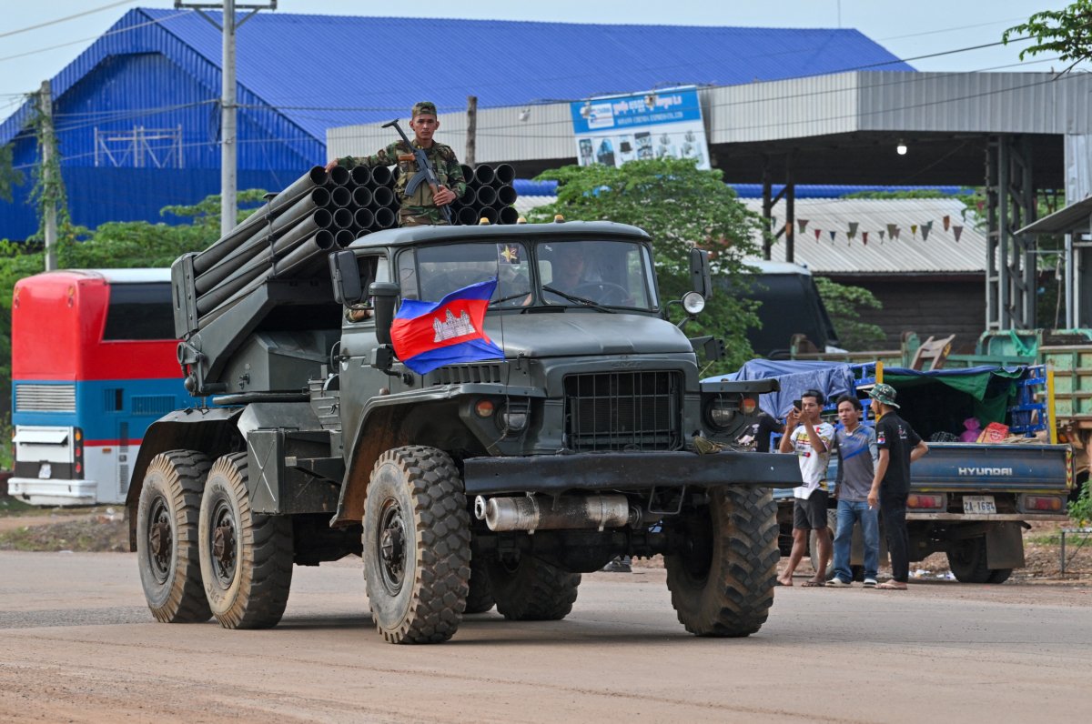 Cambodia, rocket, launcher, clashes