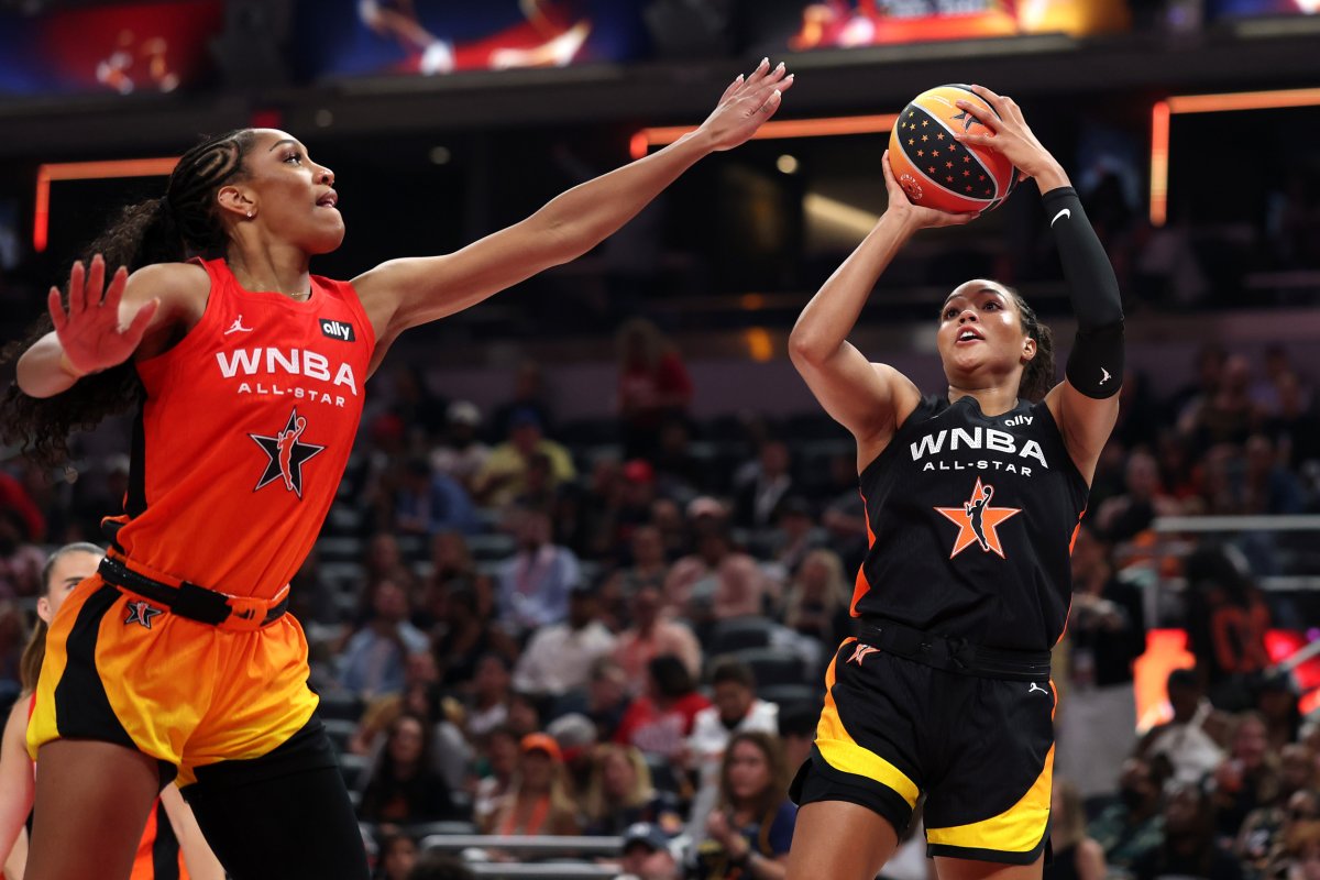 Napheesa Collier and A'ja Wilson