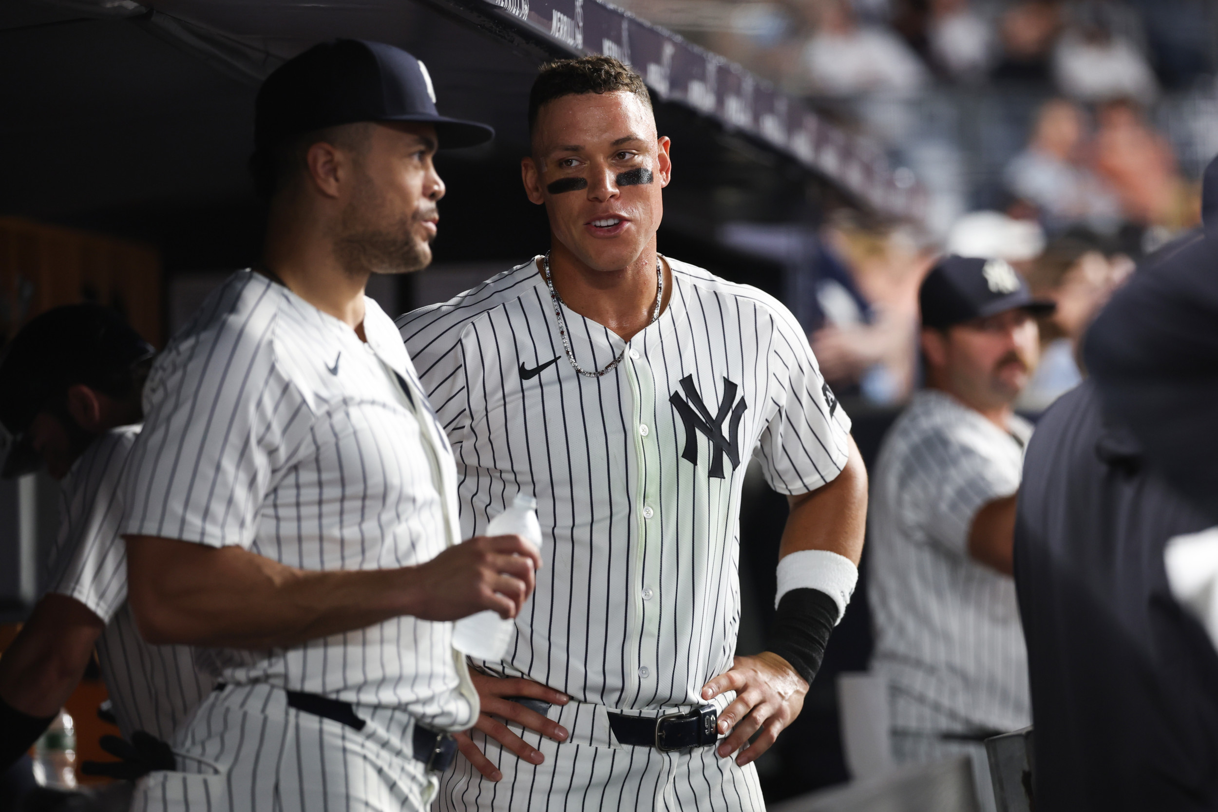 “Brave Yankee Leader Defends Team as Aaron Judge Falls-See What Happened!”