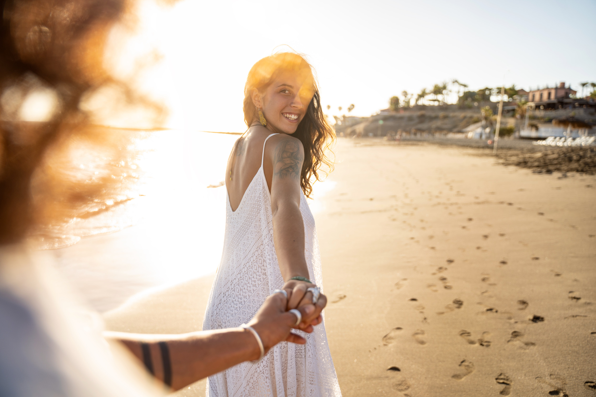 newsweek.com - Melissa Fleur Afshar - Are you the 'attractive' one? Here's how it secretly shapes your love life