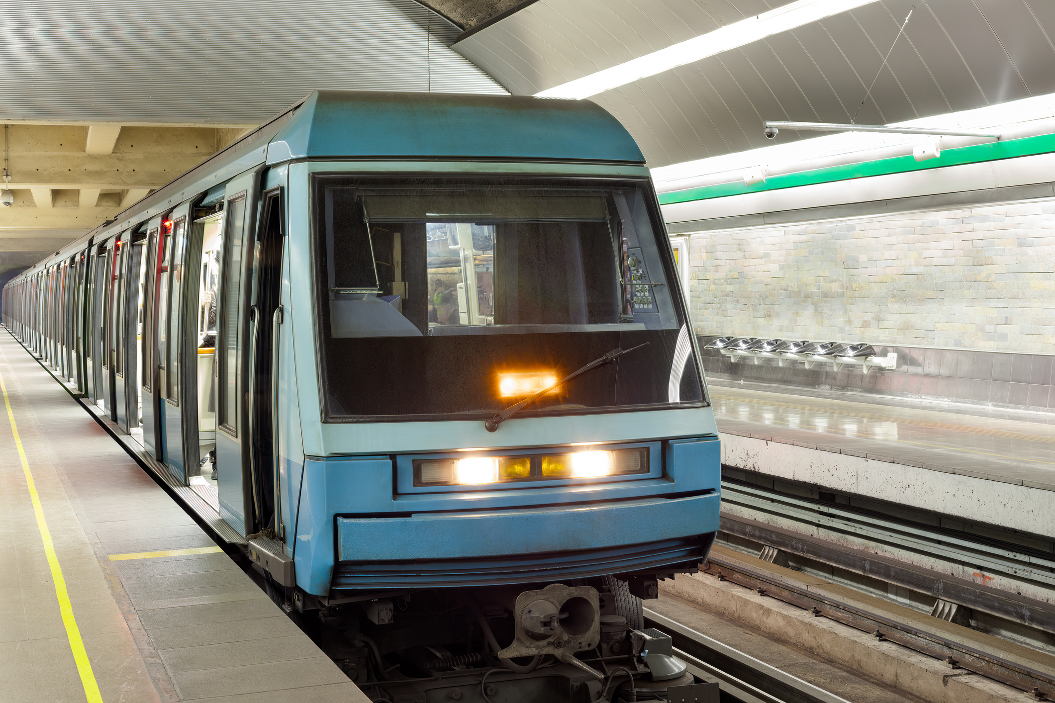 Unexpected Passenger Boards Subway 'Like She Was Headed To Work'—Goes Viral