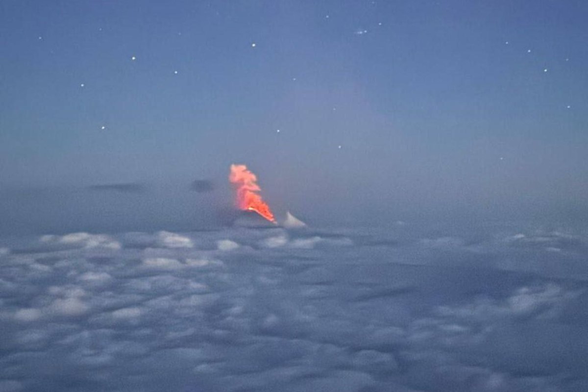 Photo Shows Eruption of Russia's Klyuchevskoy Volcano