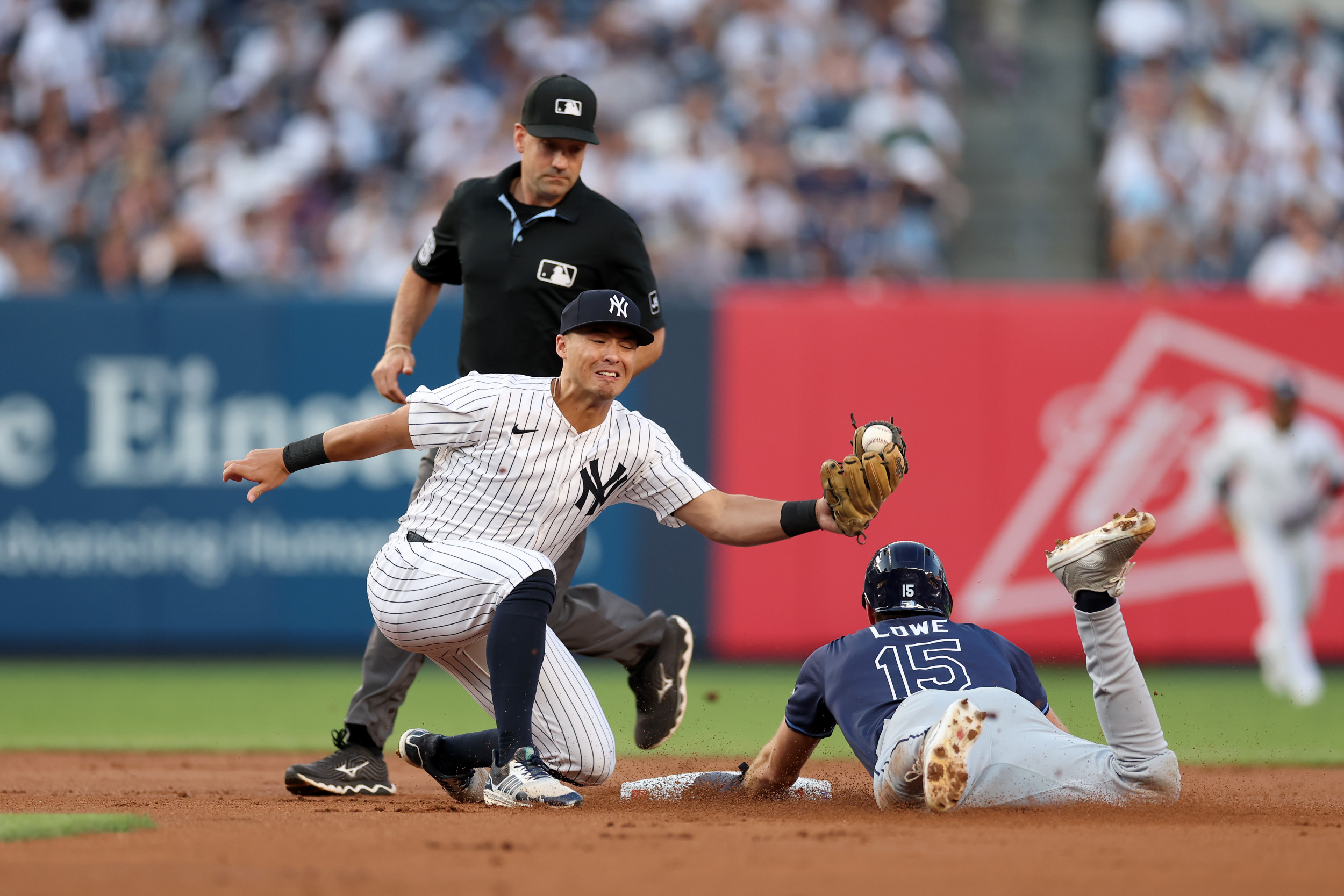 Yankees' Anthony Volpe Leads MLB in Errors, Boone Considers Bench Amid Defensive Slump