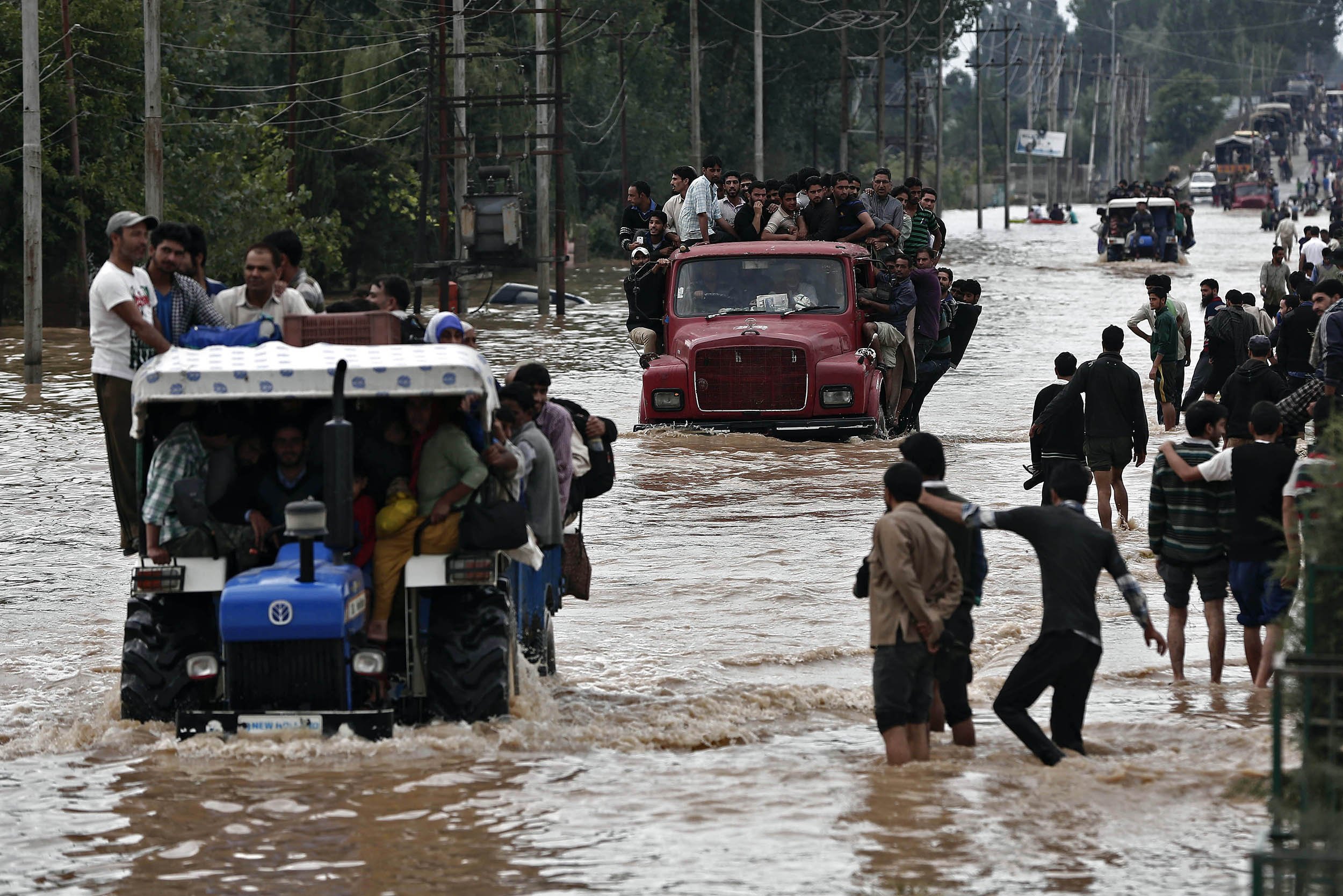 Photos: Pakistan And India Floods Leave More Than 400 Dead - Newsweek