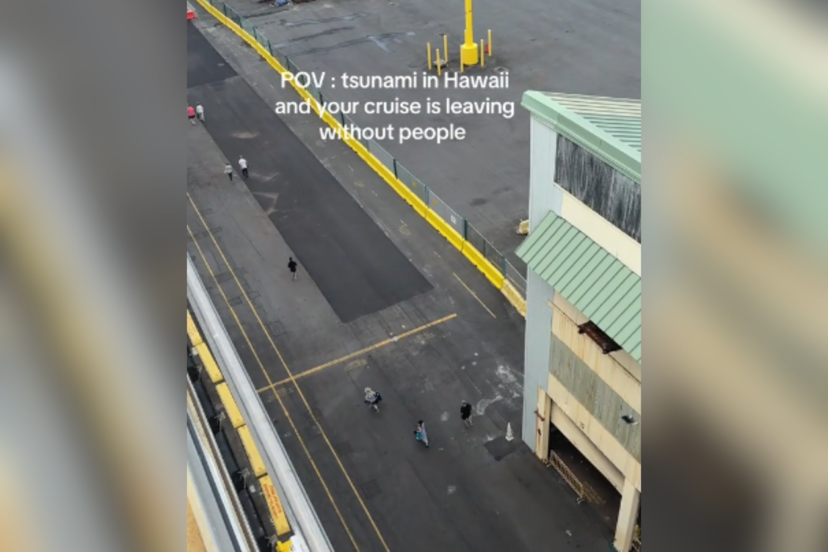 El barco deja a los pasajeros