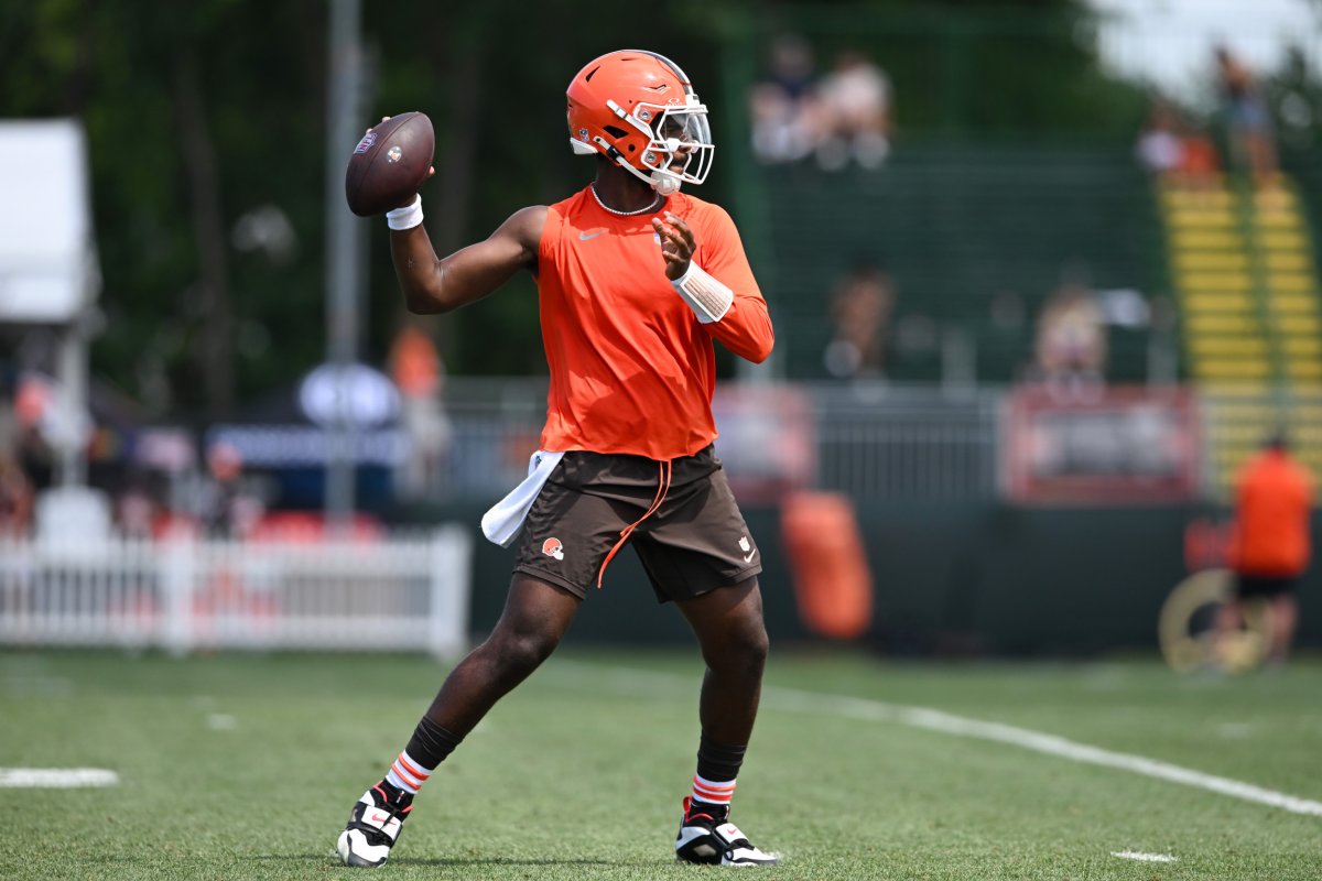Cleveland Browns HC Gives Shedeur Sanders Training Camp Update