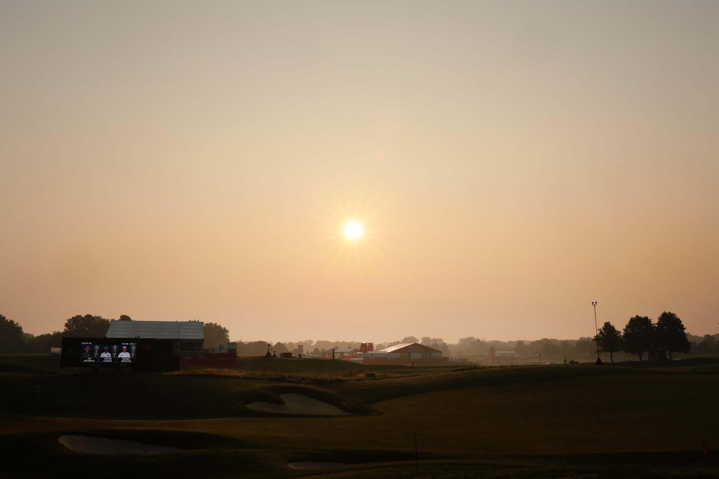 https://d.newsweek.com/en/full/2693768/canadian-wildfire-smoke.jpg