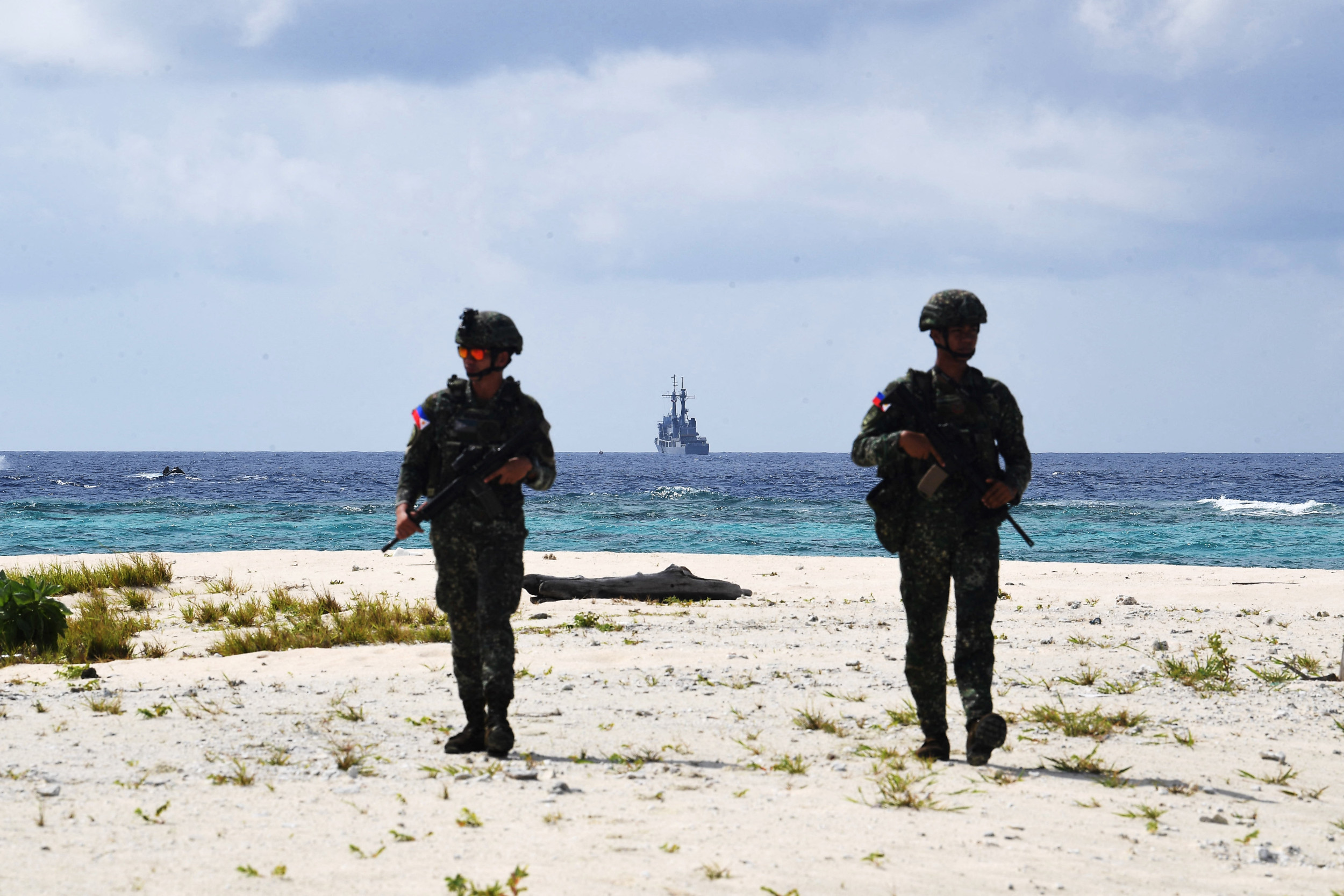 China Warns US Ally in Sea Dispute