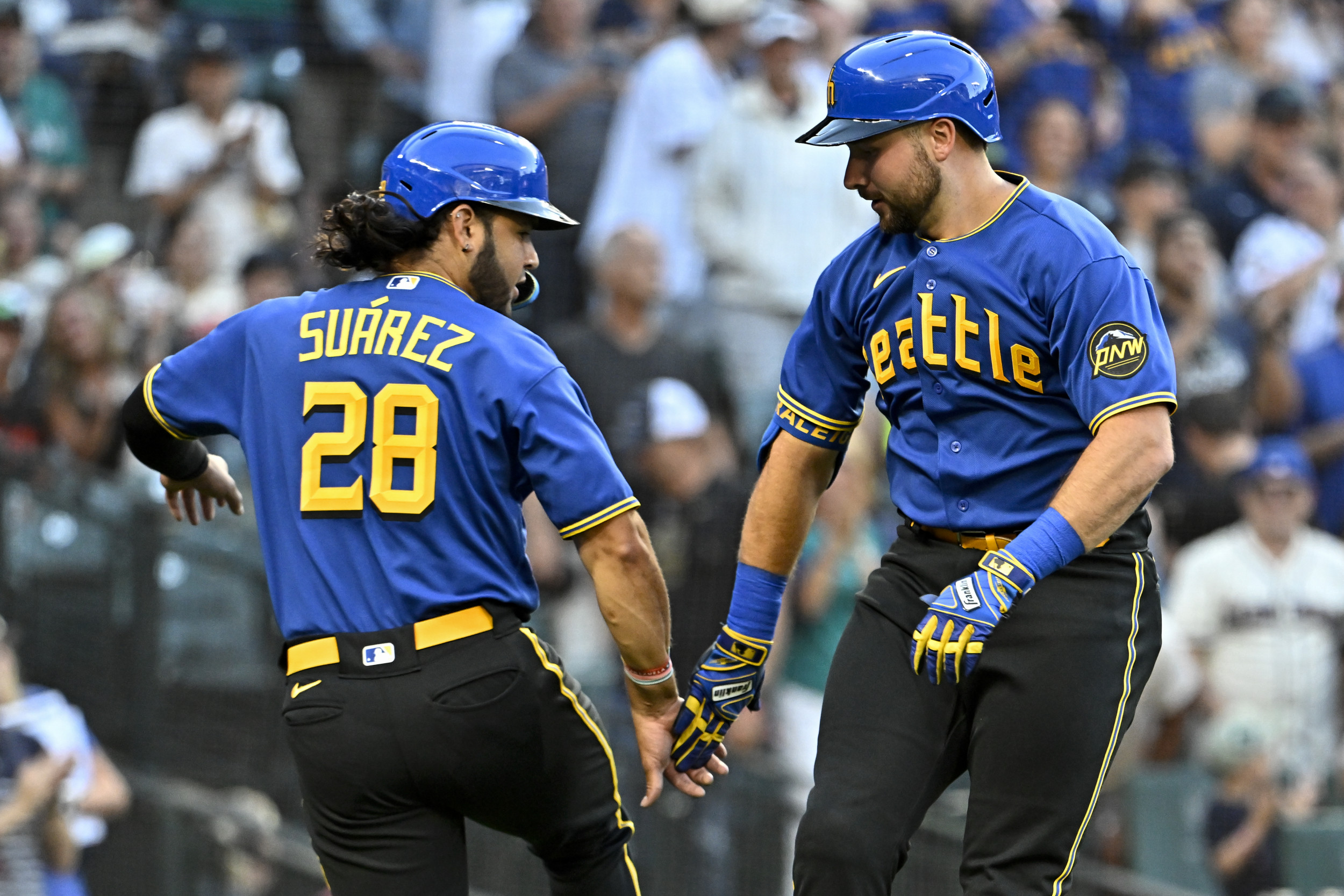 Cal Raleigh Sends Eugenio Su&aacute;rez Message After Mariners Blockbuster Deal