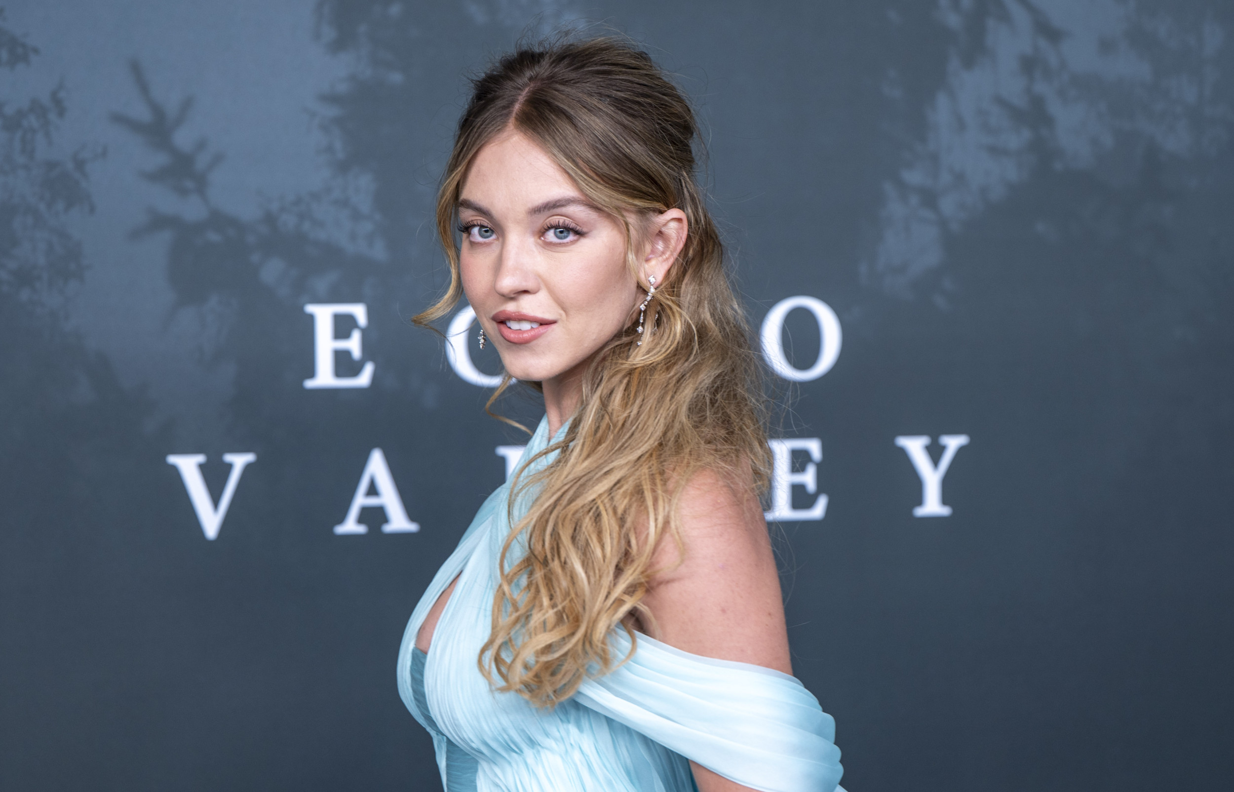 Sydney Sweeney Ad Backlash Is 'Bulls***,' White House Spokesperson Says - Newsweek