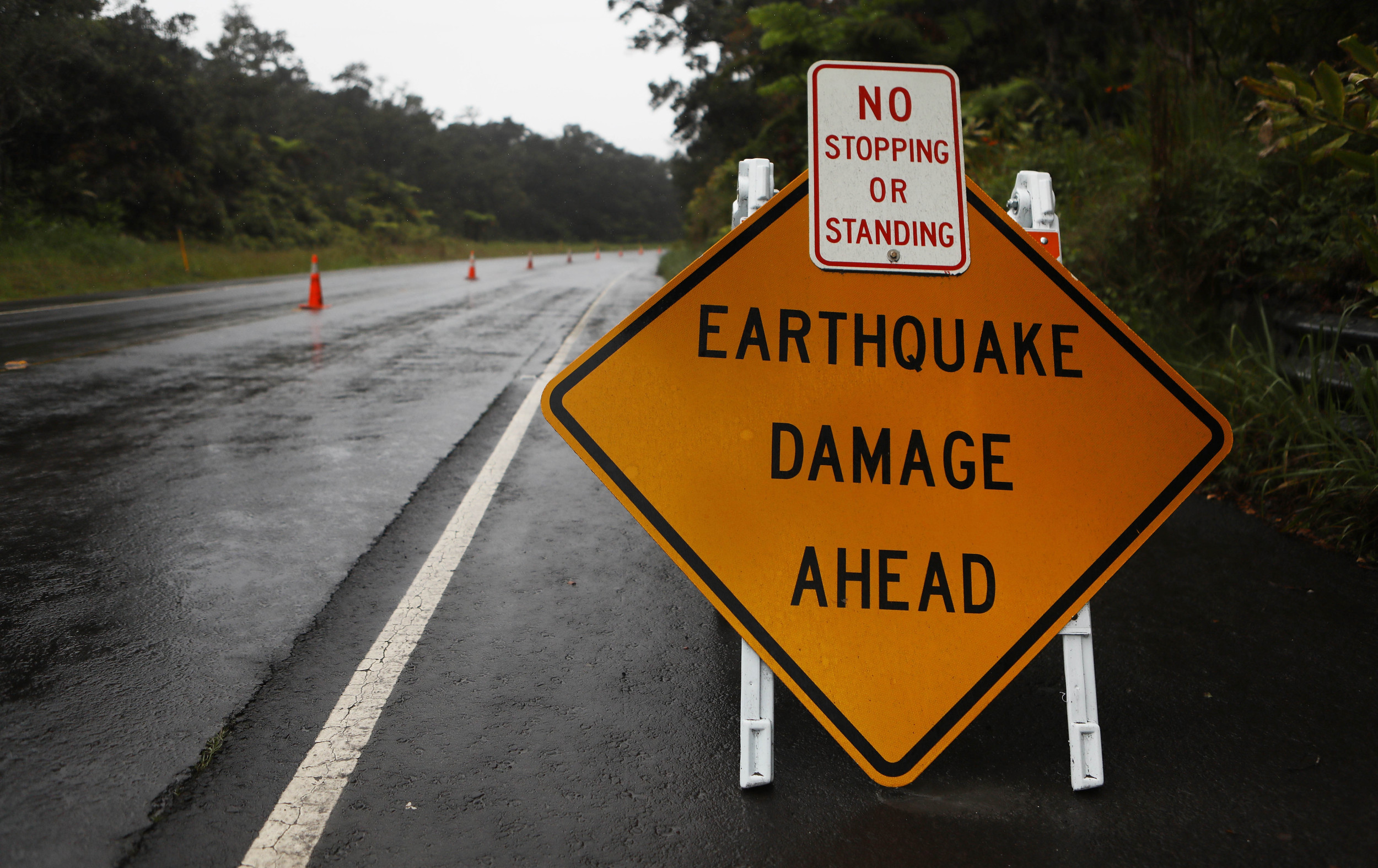 Magnitude 4 4 Earthquake Hits Southern - Earthquake Sign