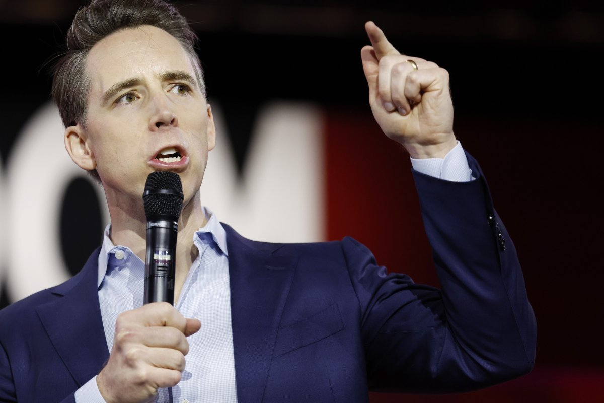 Senator Josh Hawley tariff rebate bill