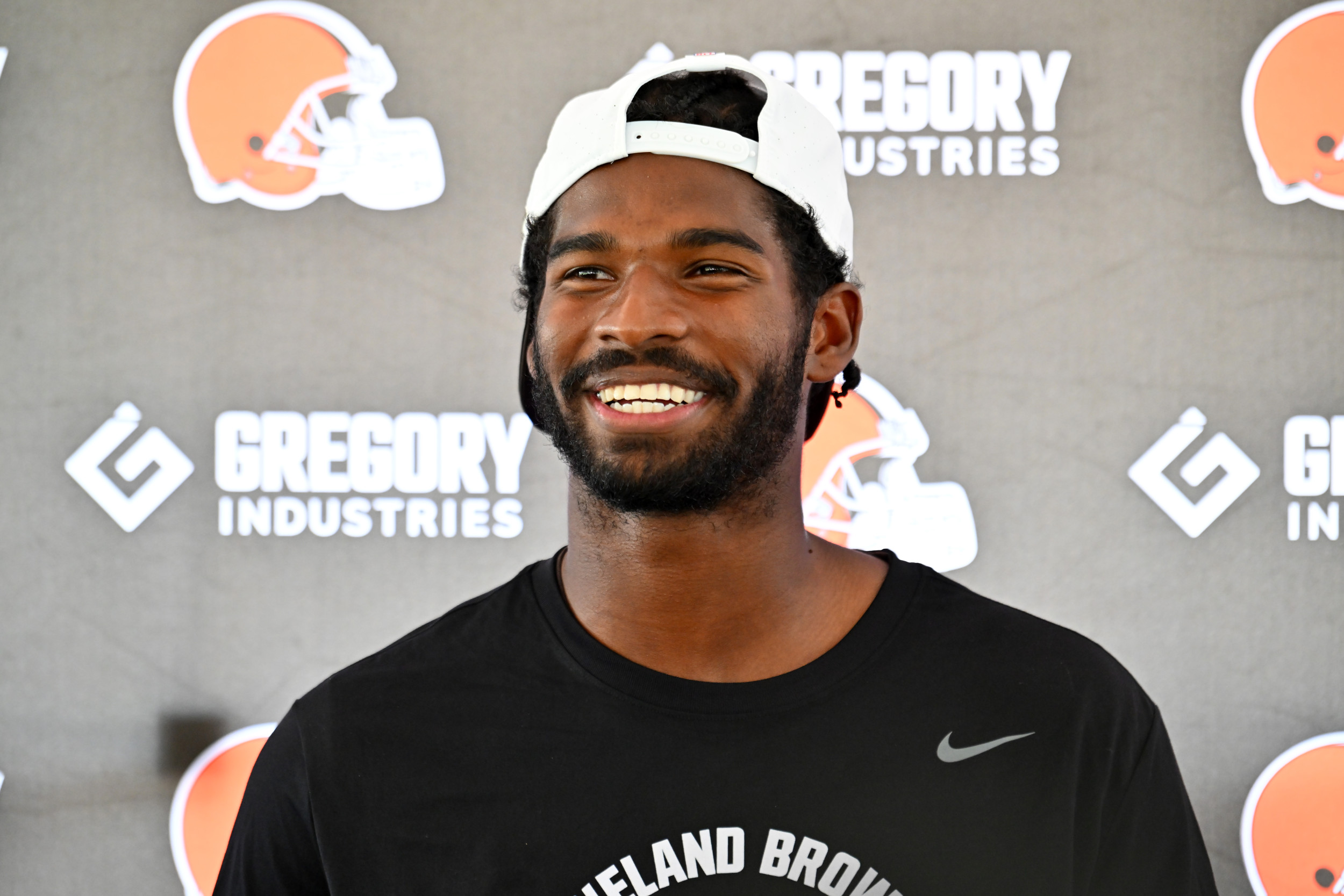 Browns Receive Concerning Shedeur Sanders Injury Update