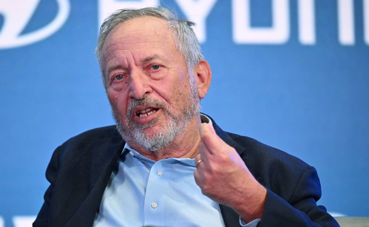 Larry Summers Trump Economics Scapegoat