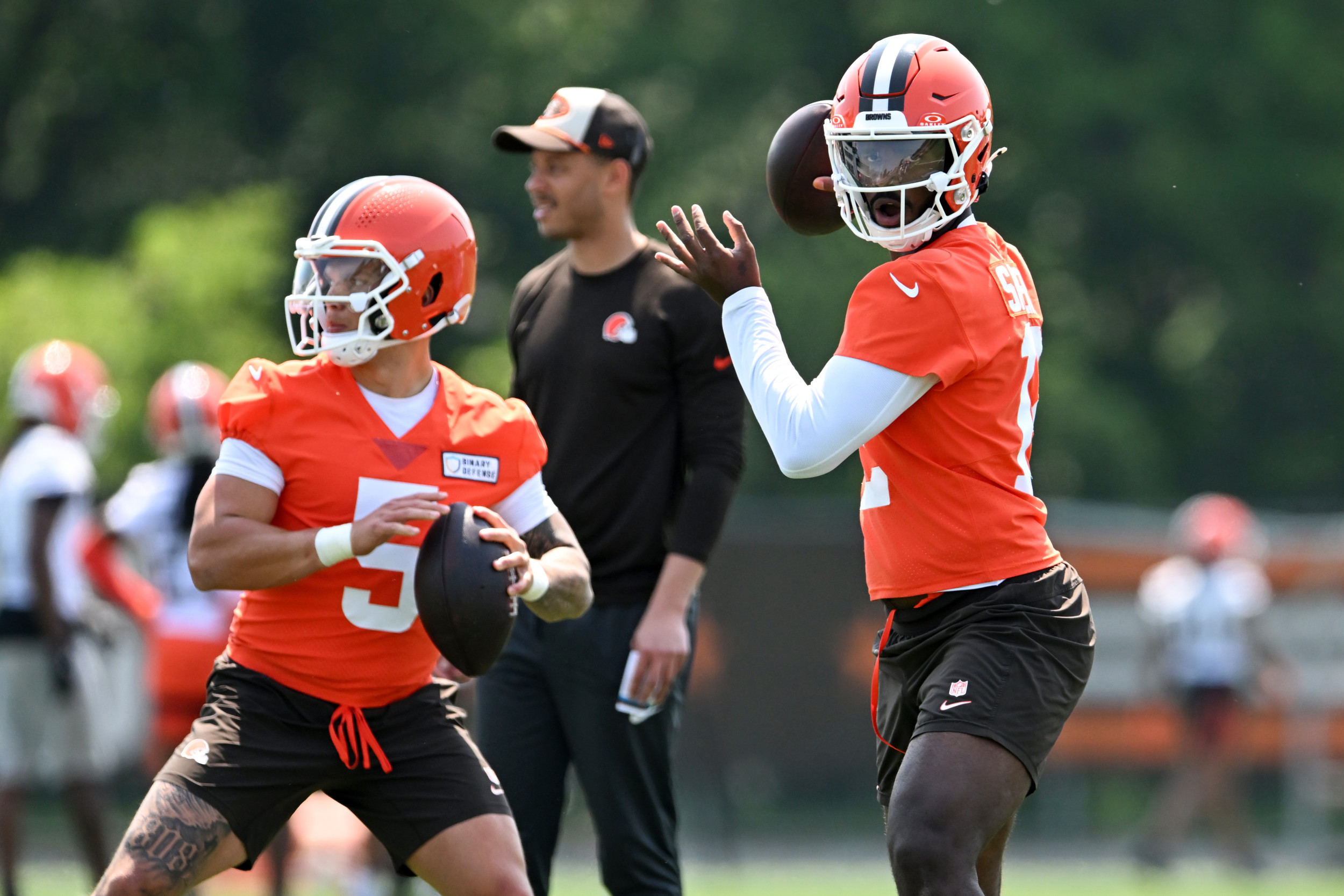 Browns Add QB Huntley, Bolster Depth Amid Injuries