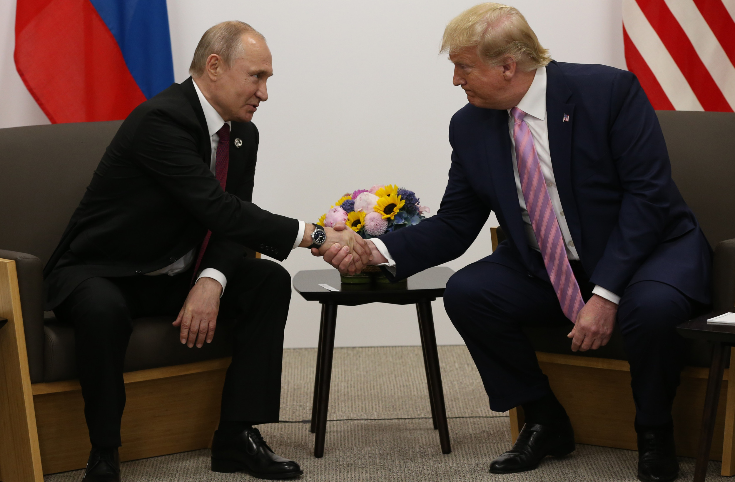 https://d.newsweek.com/en/full/2698230/donald-trump-vladimir-putin.jpg