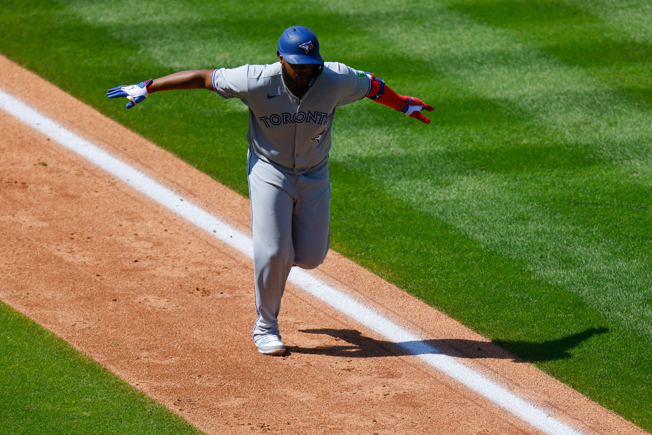 Blue Jays Set Hits Record in Rockies Sweep
