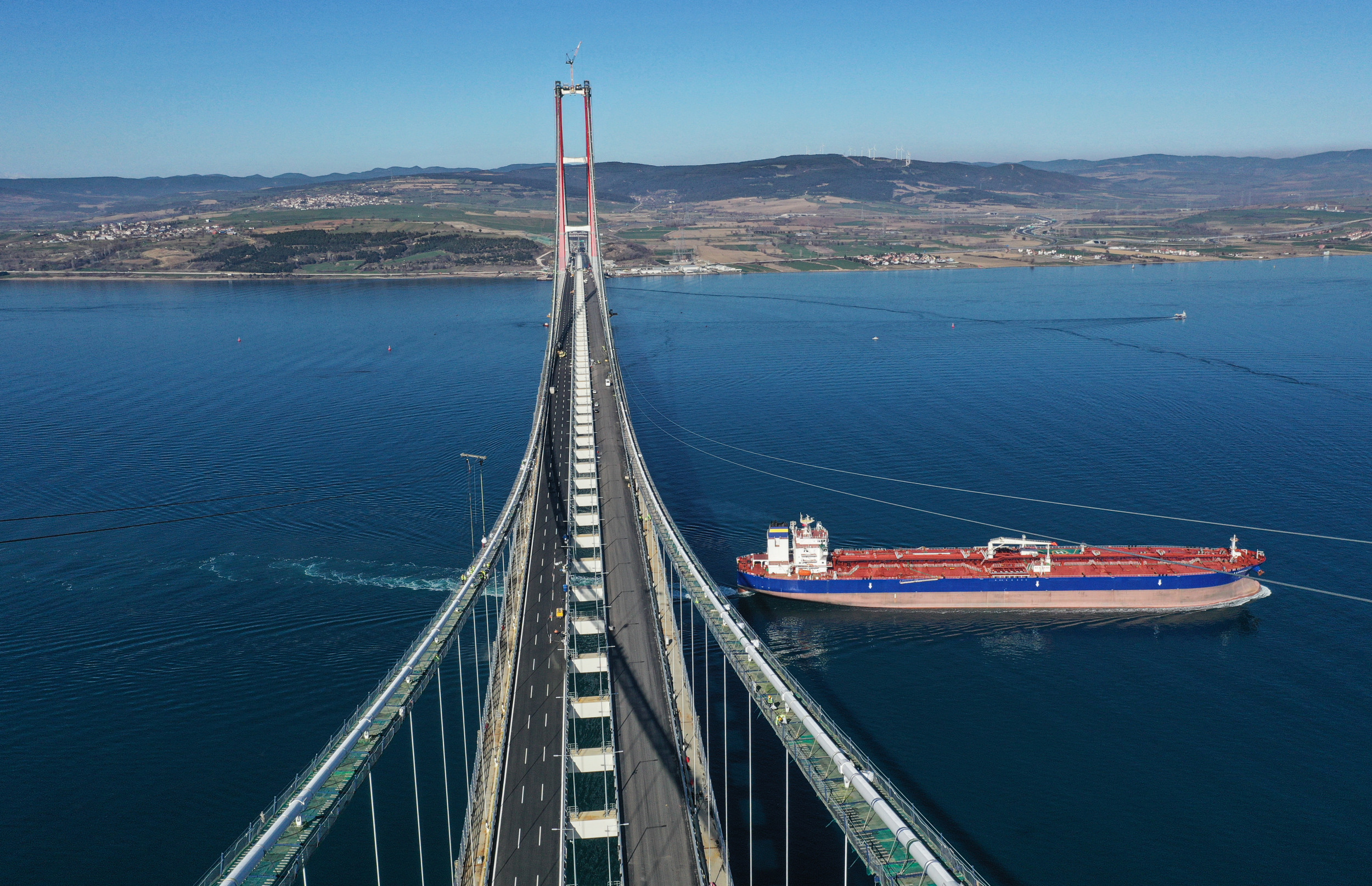 https://d.newsweek.com/en/full/2699097/canakkale-strait.jpg