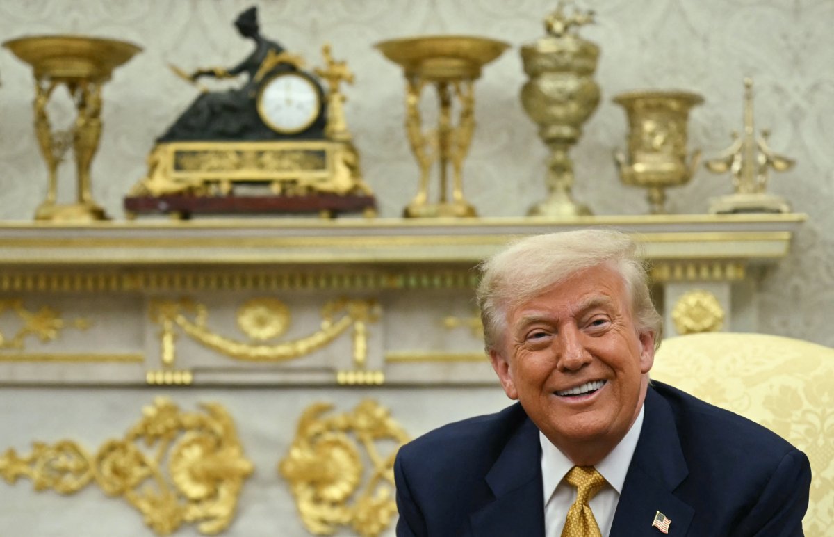 Donald Trump Oval