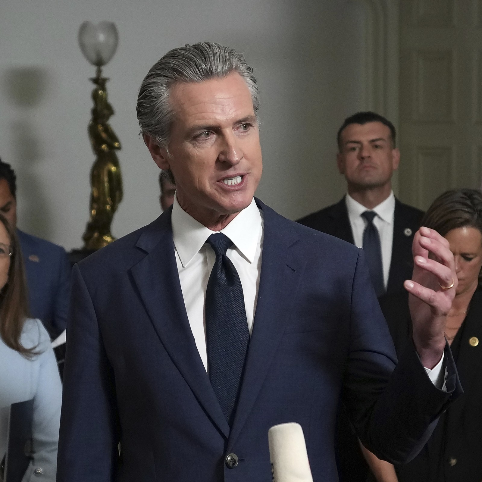 Gavin Newsom Gets Into War of Words With Ted Cruz Over Texas Democrats - Newsweek