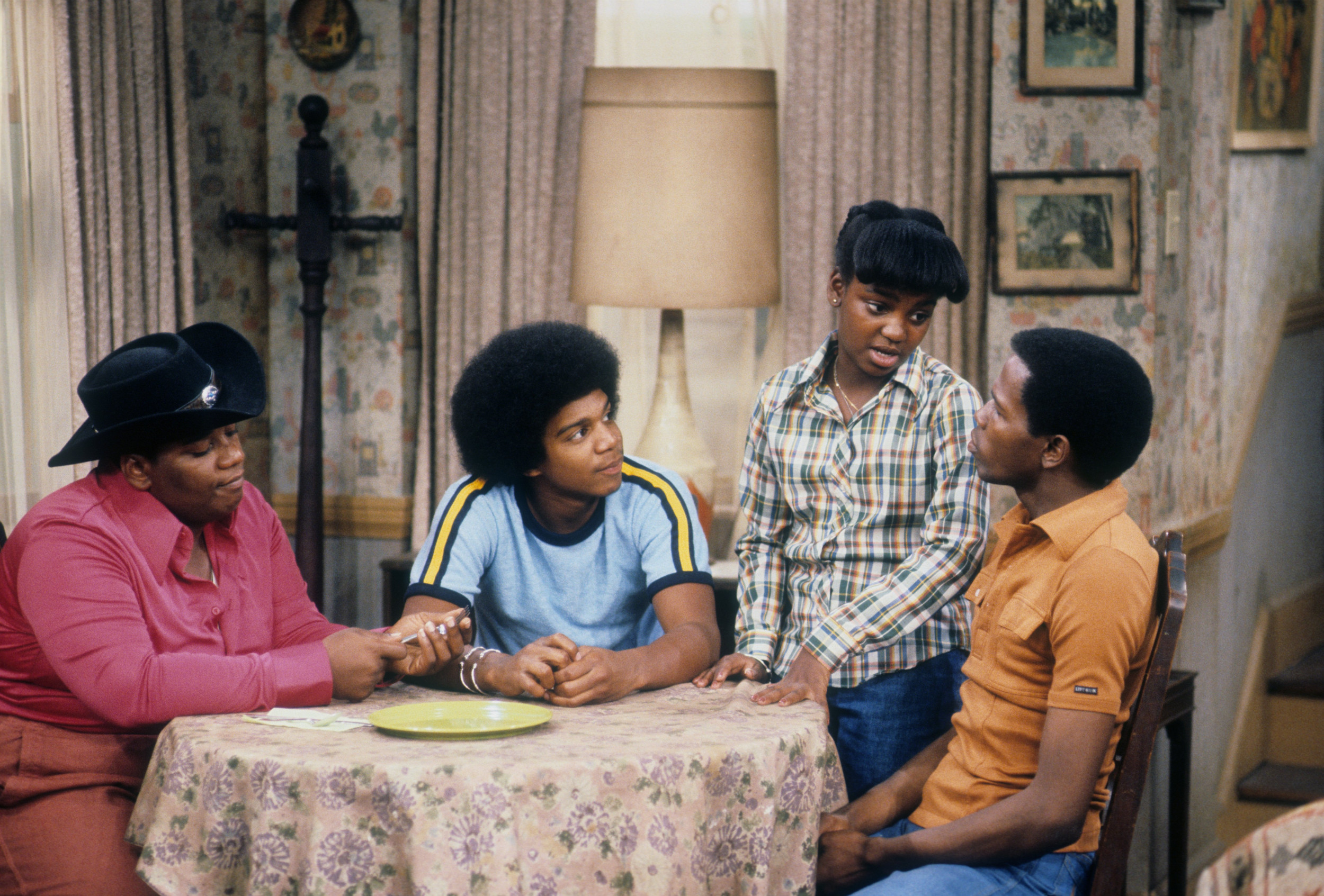 Tributes pour in for child star Danielle Spencer: Latest Updates