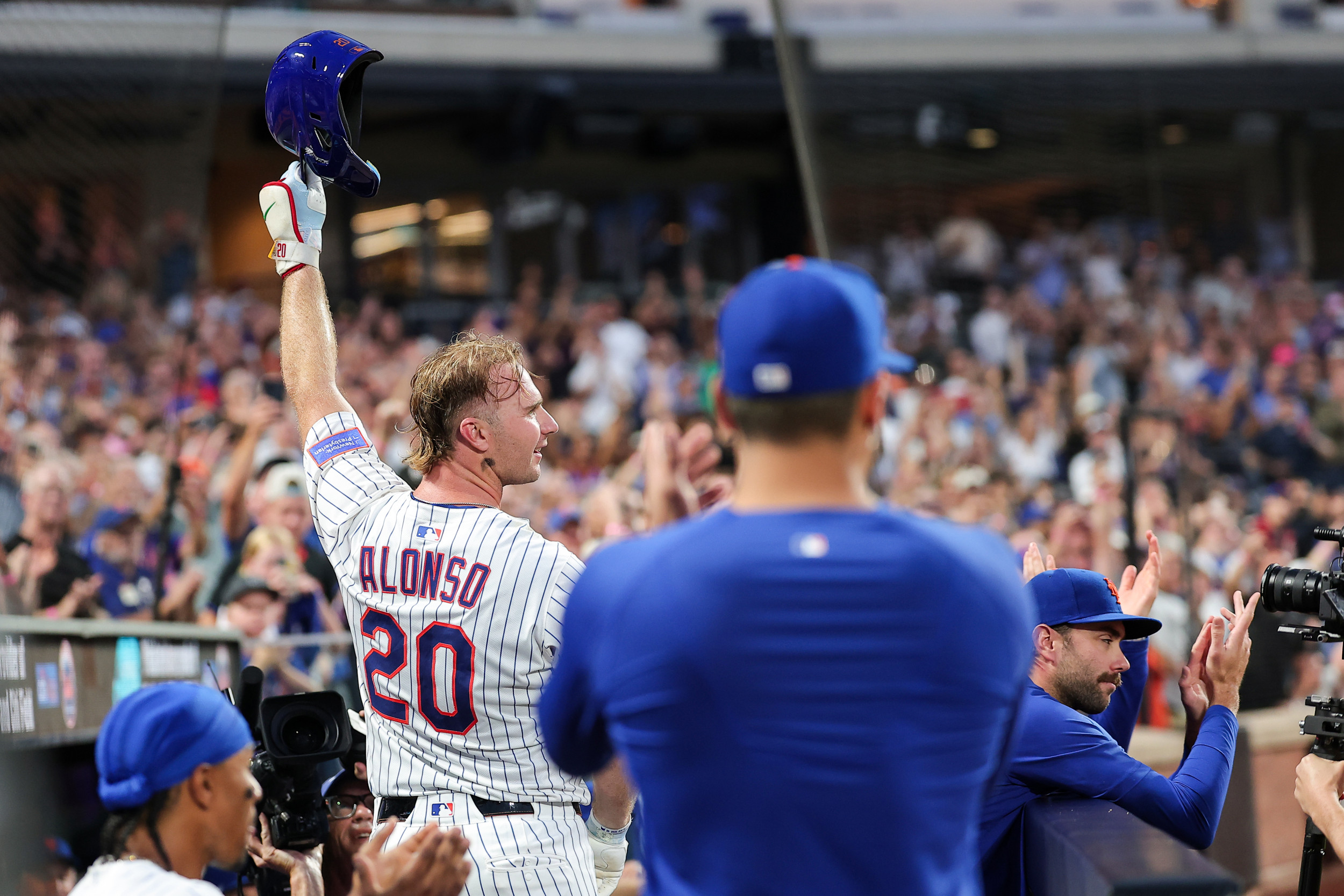 Pete Alonso Breaks Mets Home Run Record, Seeks Long-Term Extension