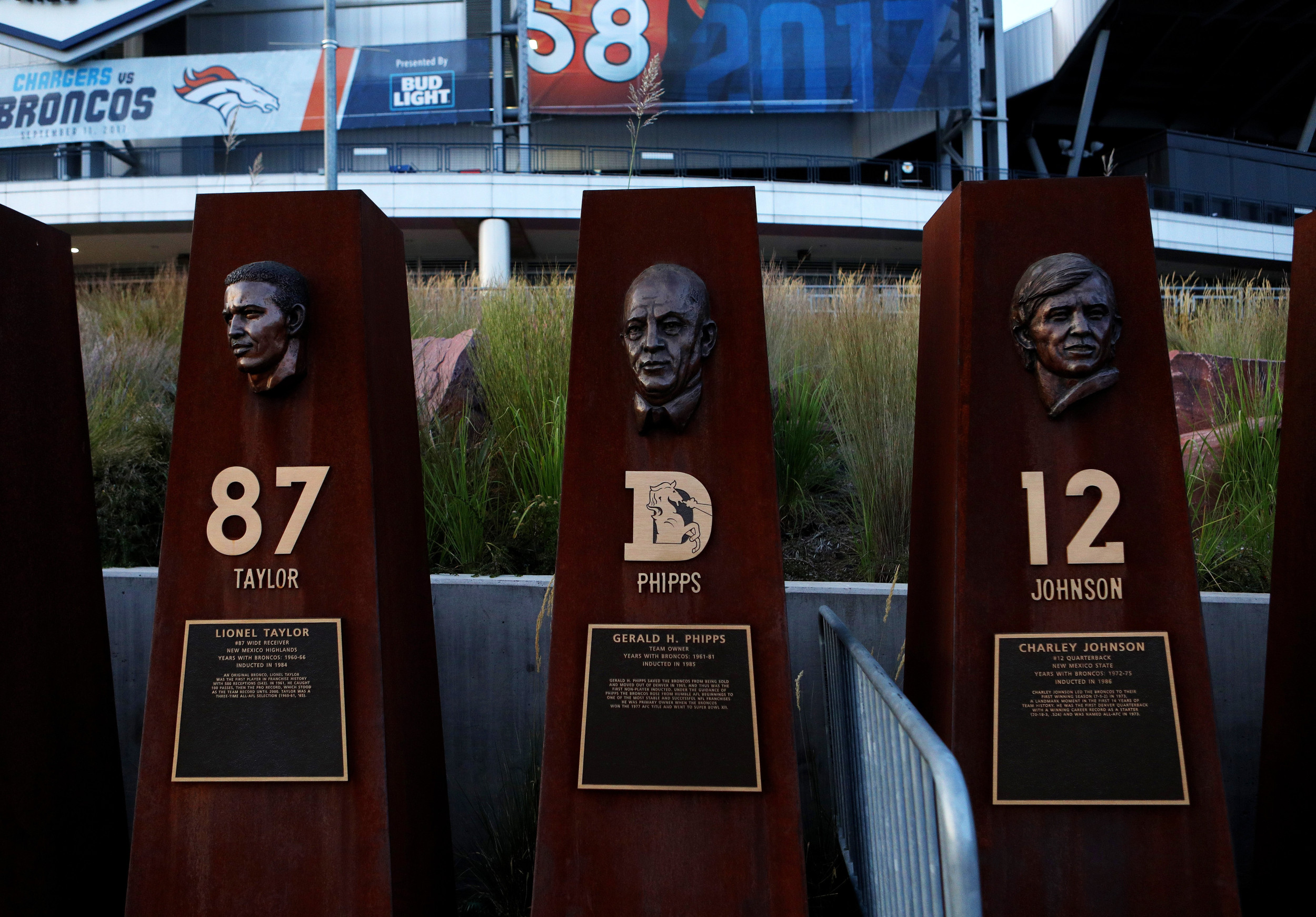 Broncos Legend, Three-Time All-Star Passes Away