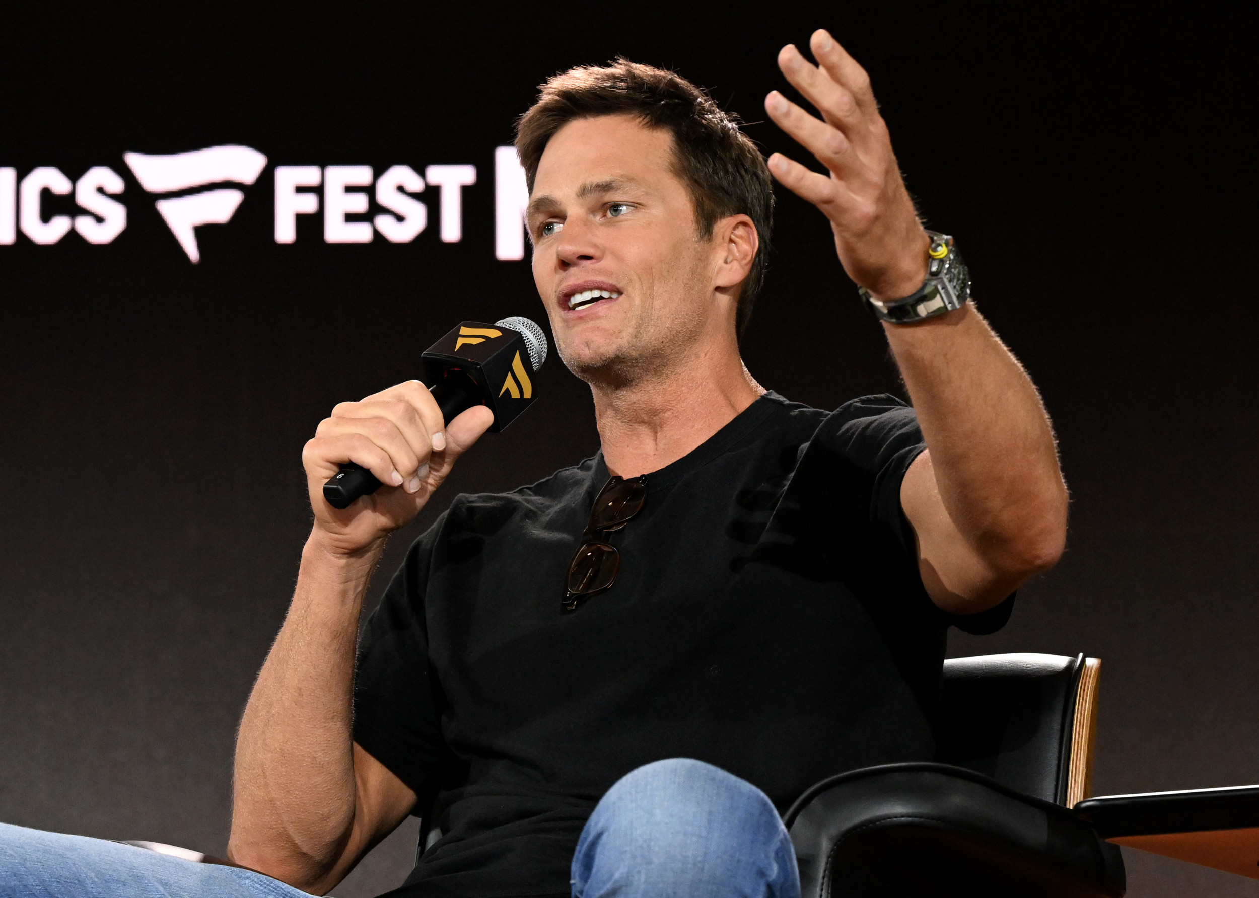 NFL Lifts Ban on Tom Brady Attending Fox Production Meetings