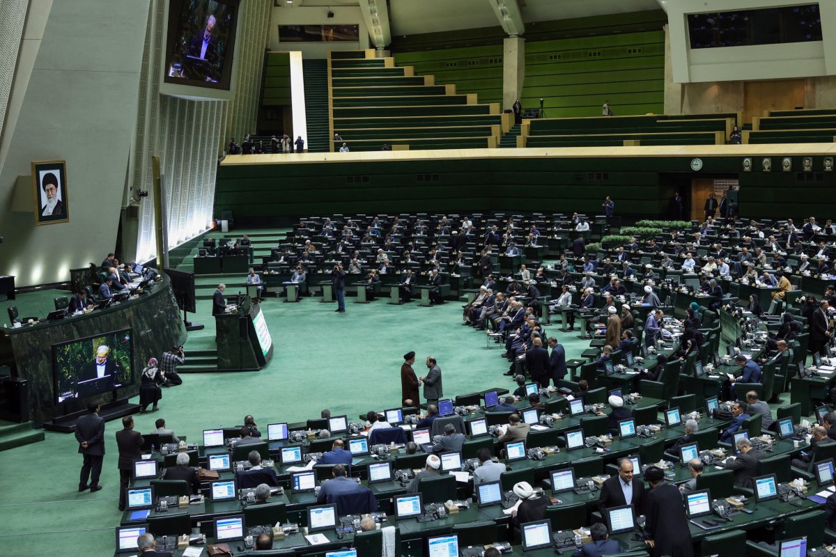 Parlemen Iran