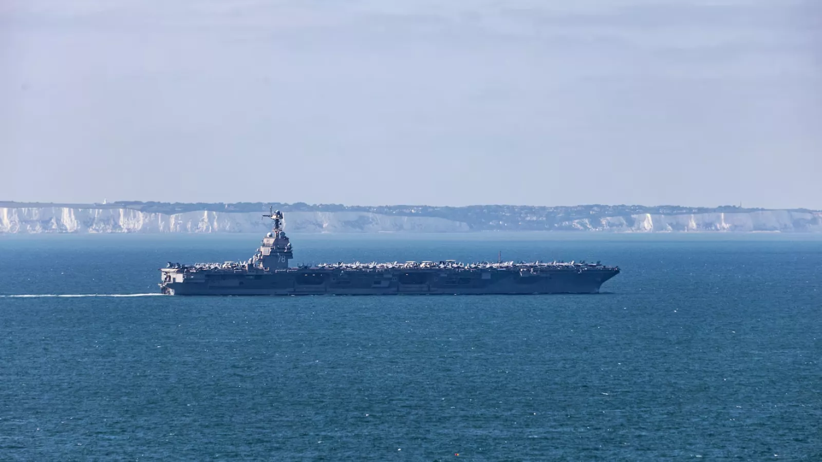 https://d.newsweek.com/en/full/2704701/us-navy-vessel.webp