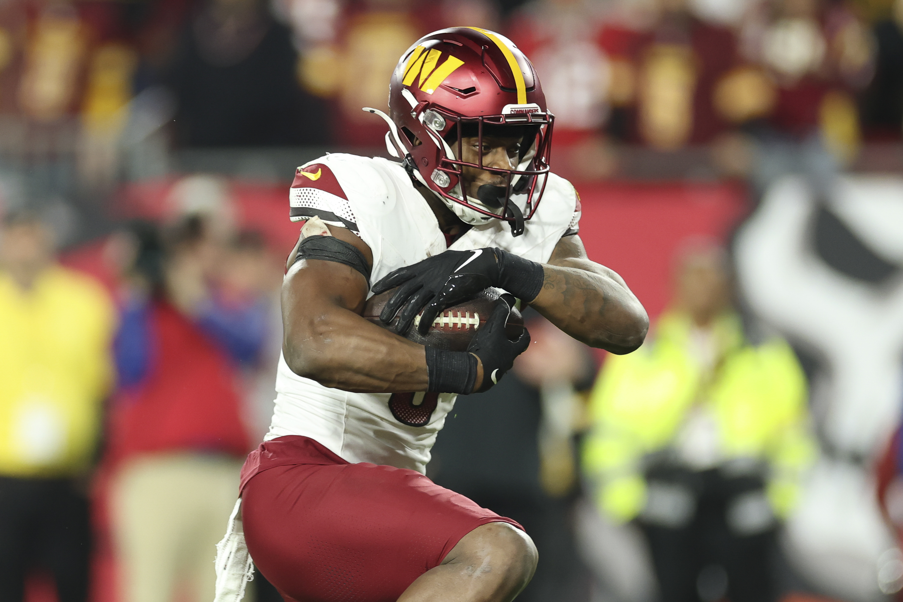 Commanders RB Could Face Shocking Fate Amid Recent Trade Rumors