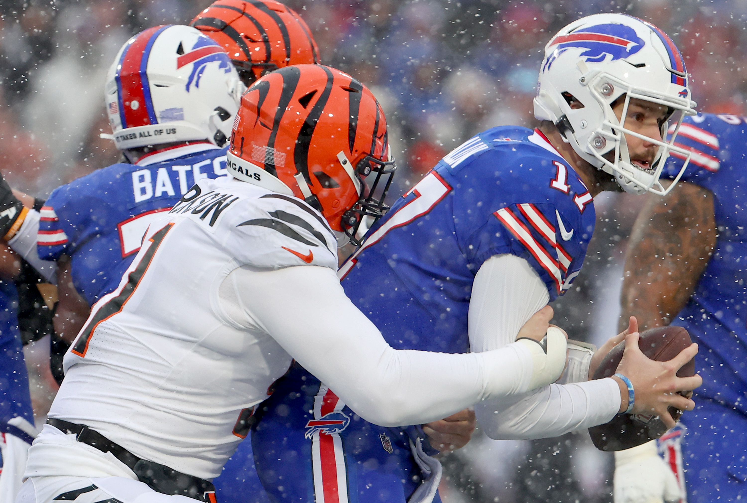 Bills Expected to Trade $24M WR Curtis Samuel Amid Roster Moves