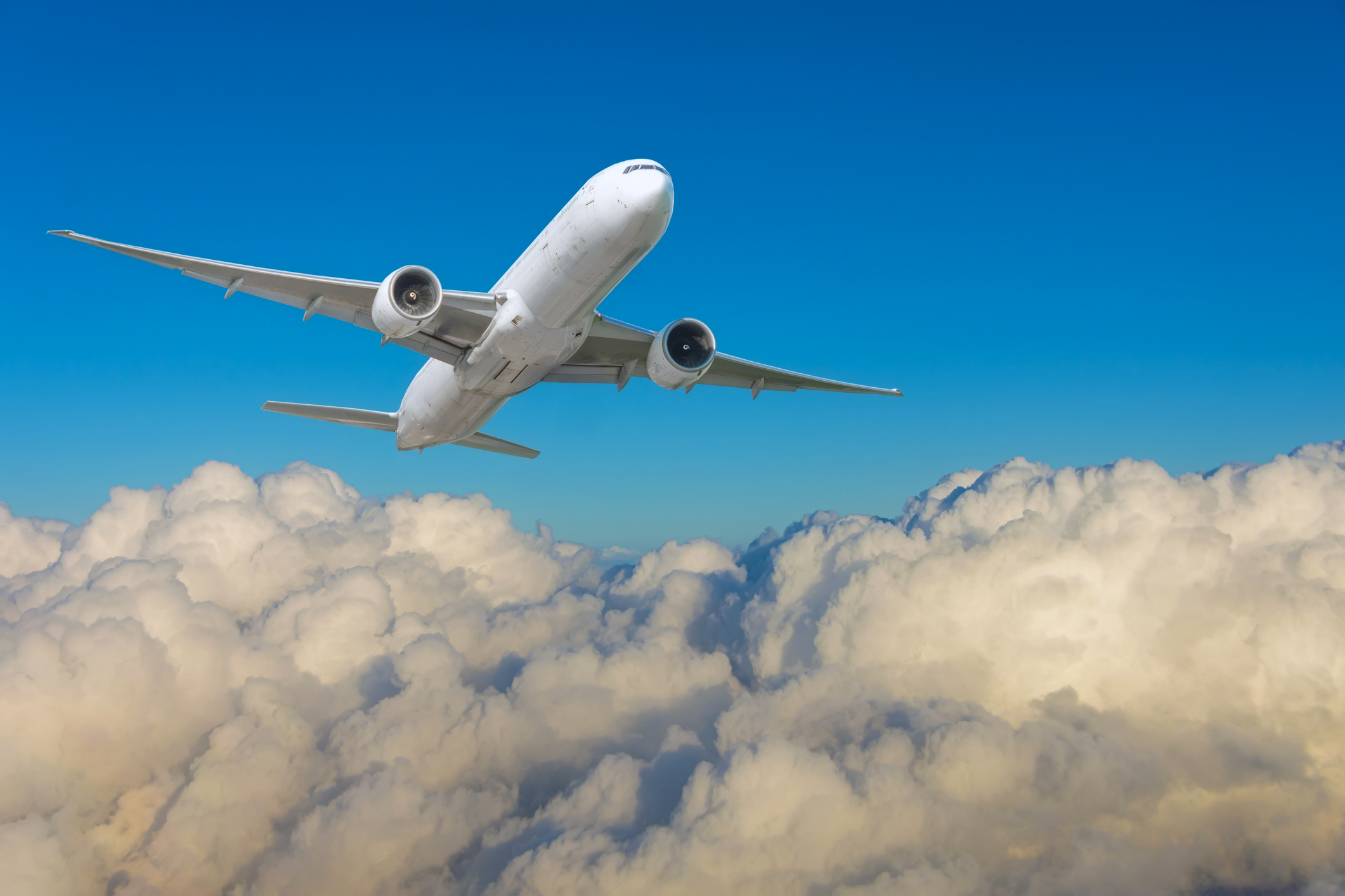 https://d.newsweek.com/en/full/2706174/flying.jpg