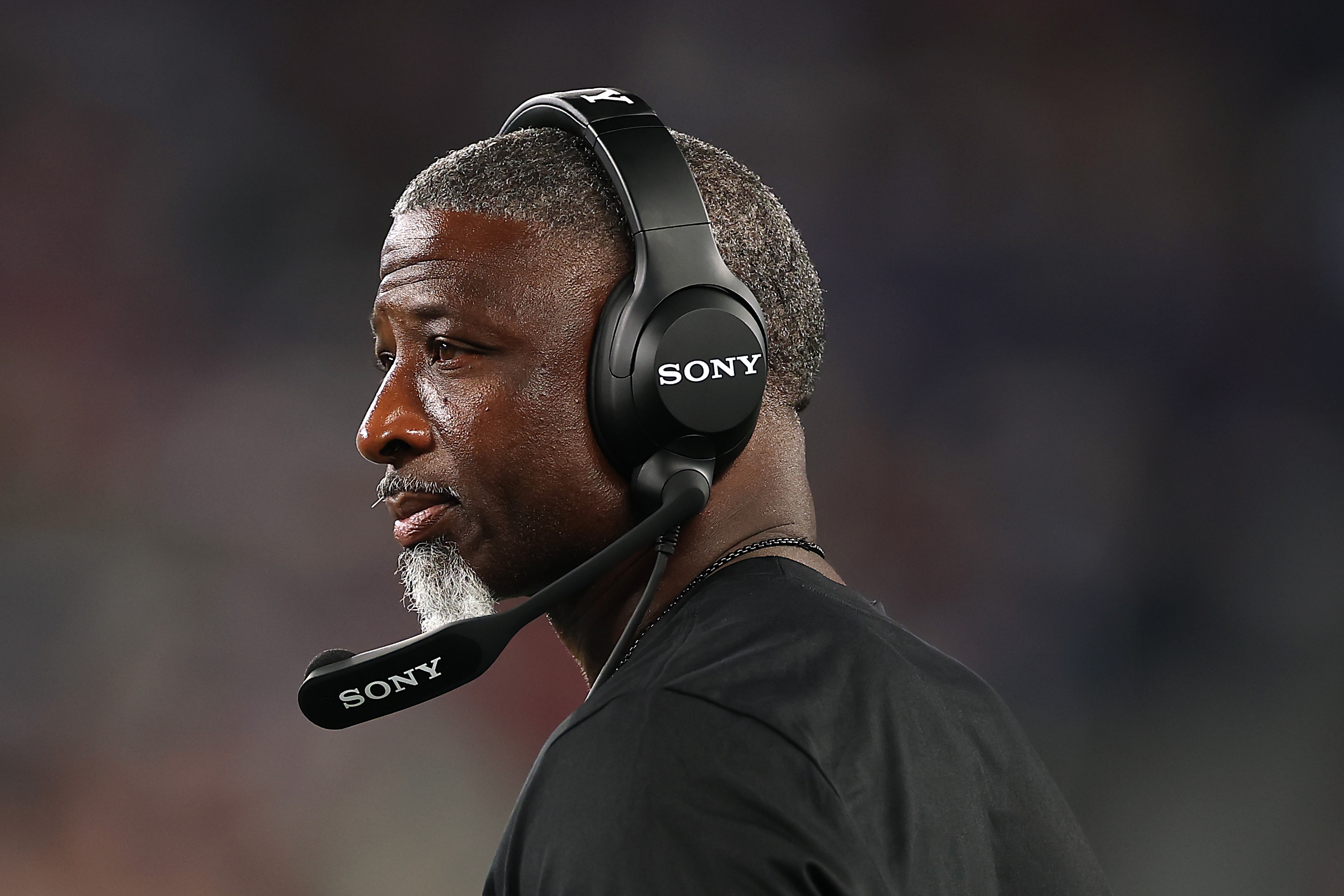 Jets Reportedly Seek Trades for Edge Rusher, Wide Receiver Ahead Season