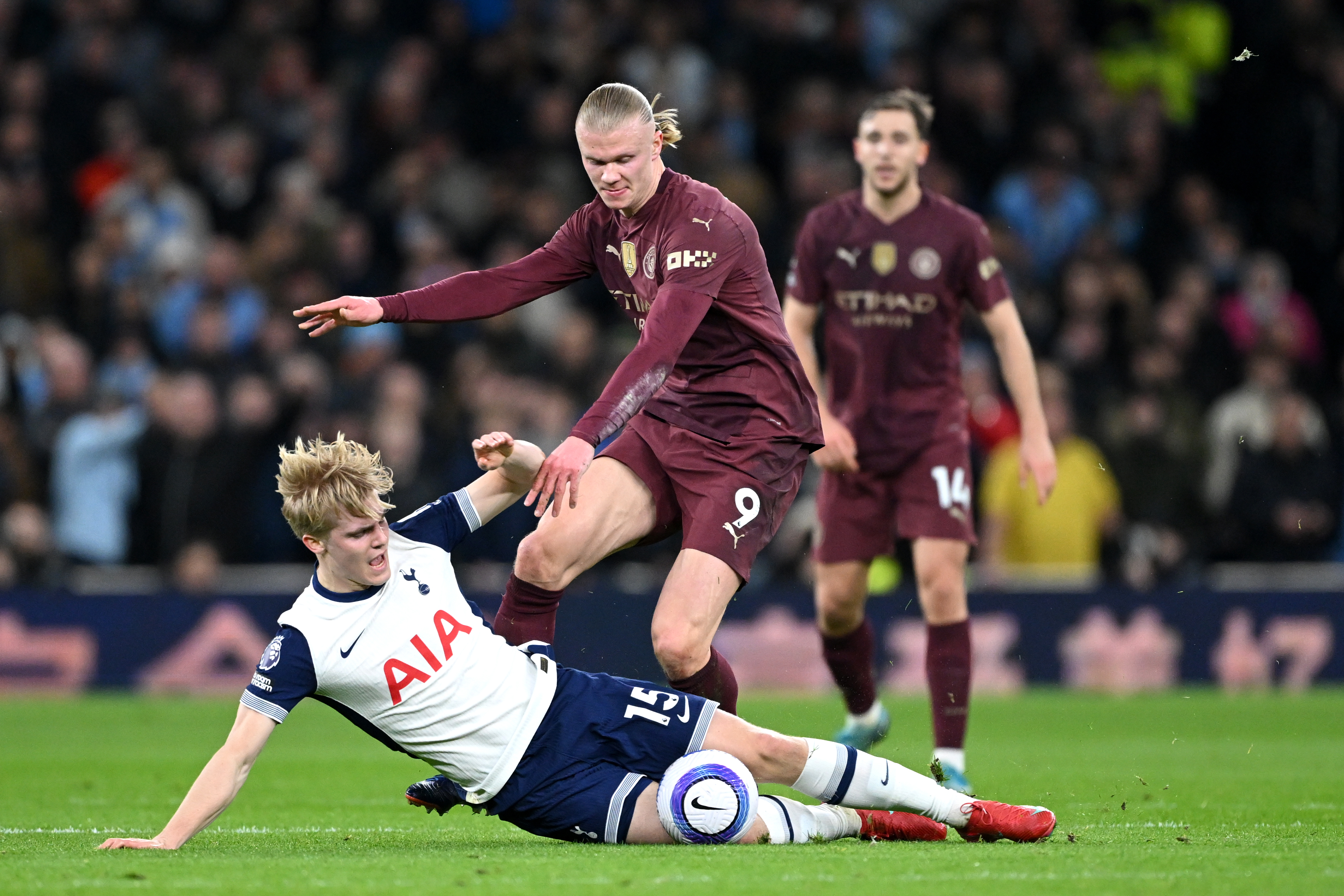 How to Watch Manchester City vs Tottenham Hotspur: Live Stream Premier League Soccer, TV Channel thumbnail