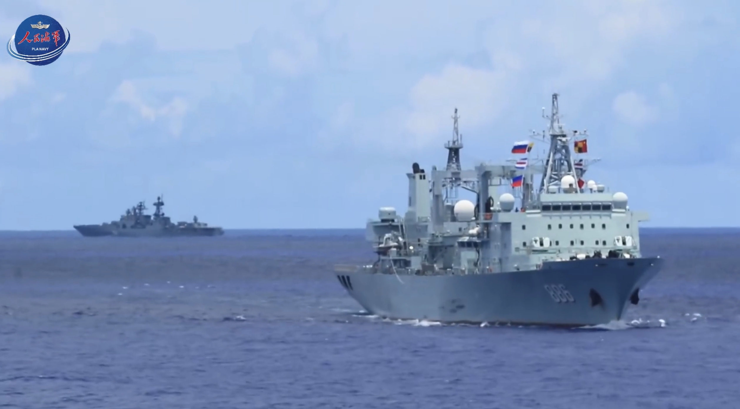 https://d.newsweek.com/en/full/2706587/russia-conducts-joint-naval-patrol-china.jpg