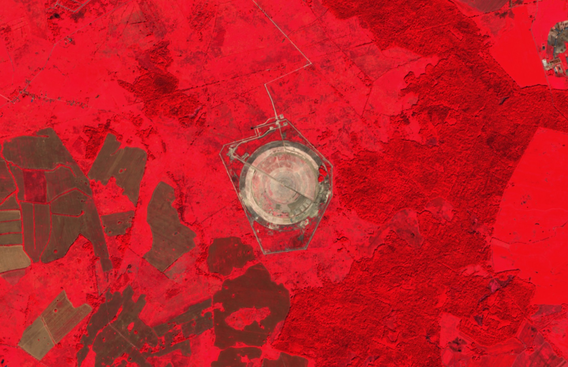 https://d.newsweek.com/en/full/2707685/russia-builds-spy-station-nato-lake.jpg