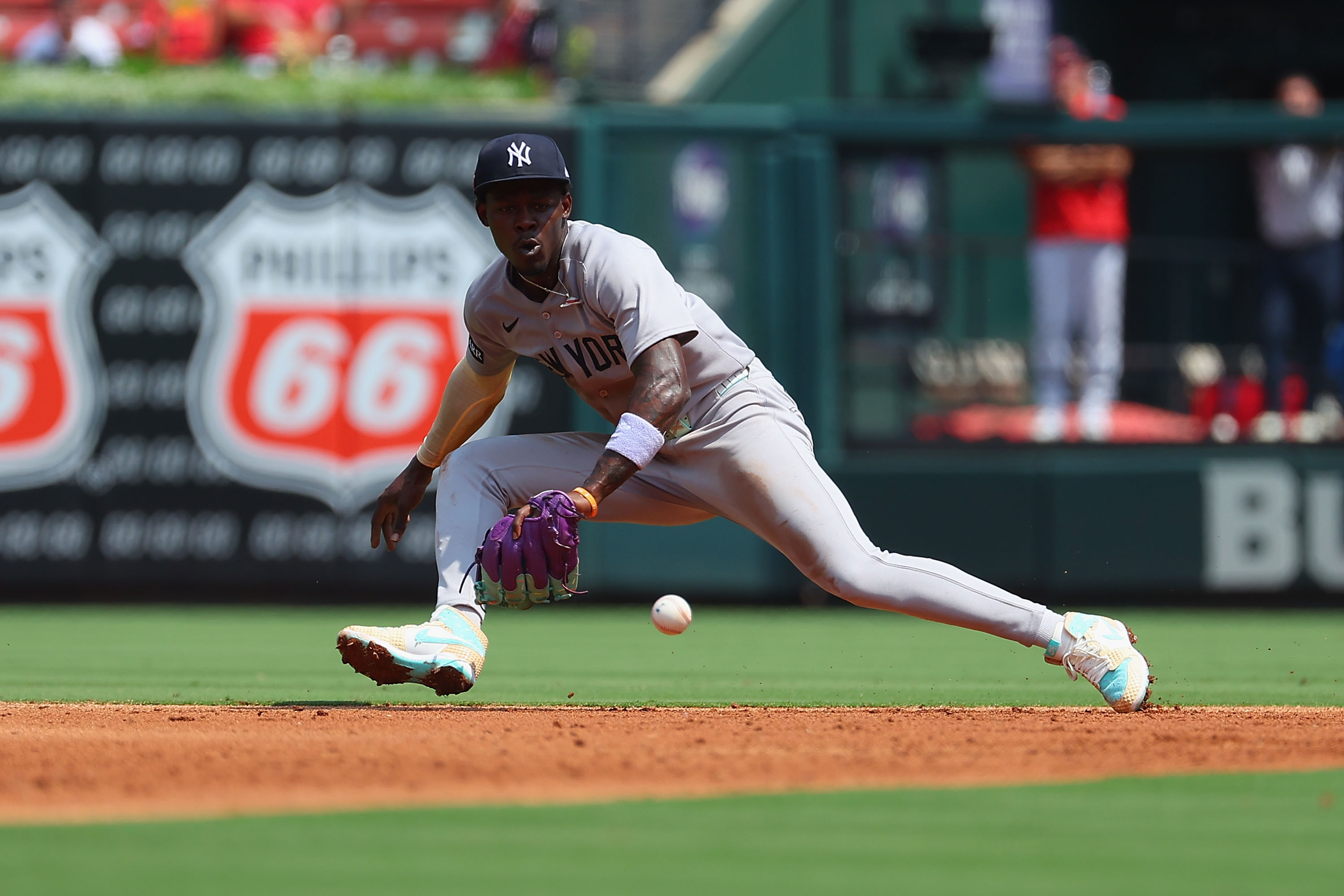 Yankees Urged To Sign Polarizing Star To Long-Term Contract Extension