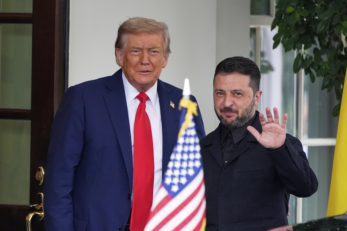 Zelensky Marks Independence Day Amid Stalled Ukraine Peace Efforts