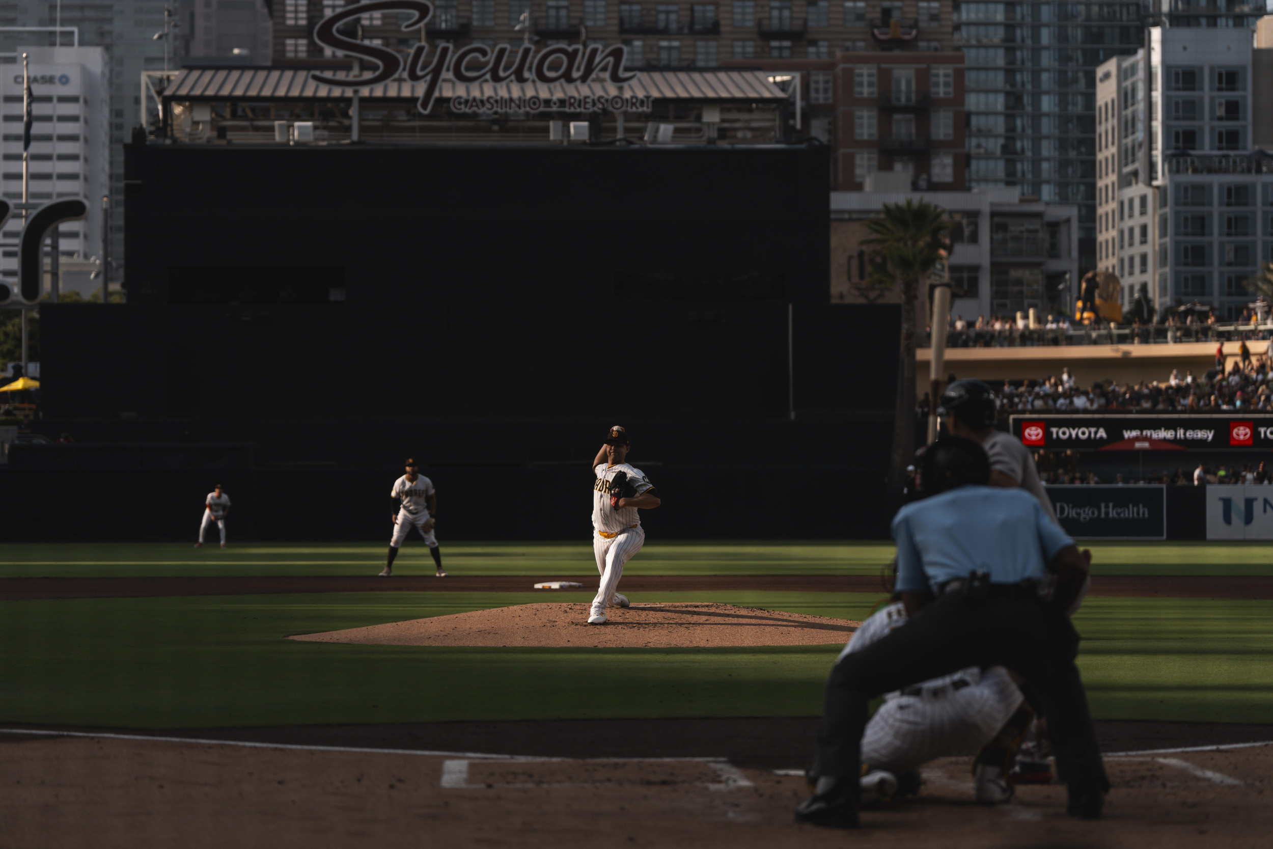 Yankees Urged to Reunite With $97 Million Pitcher Just 2 Seasons After  Trading Him - Newsweek