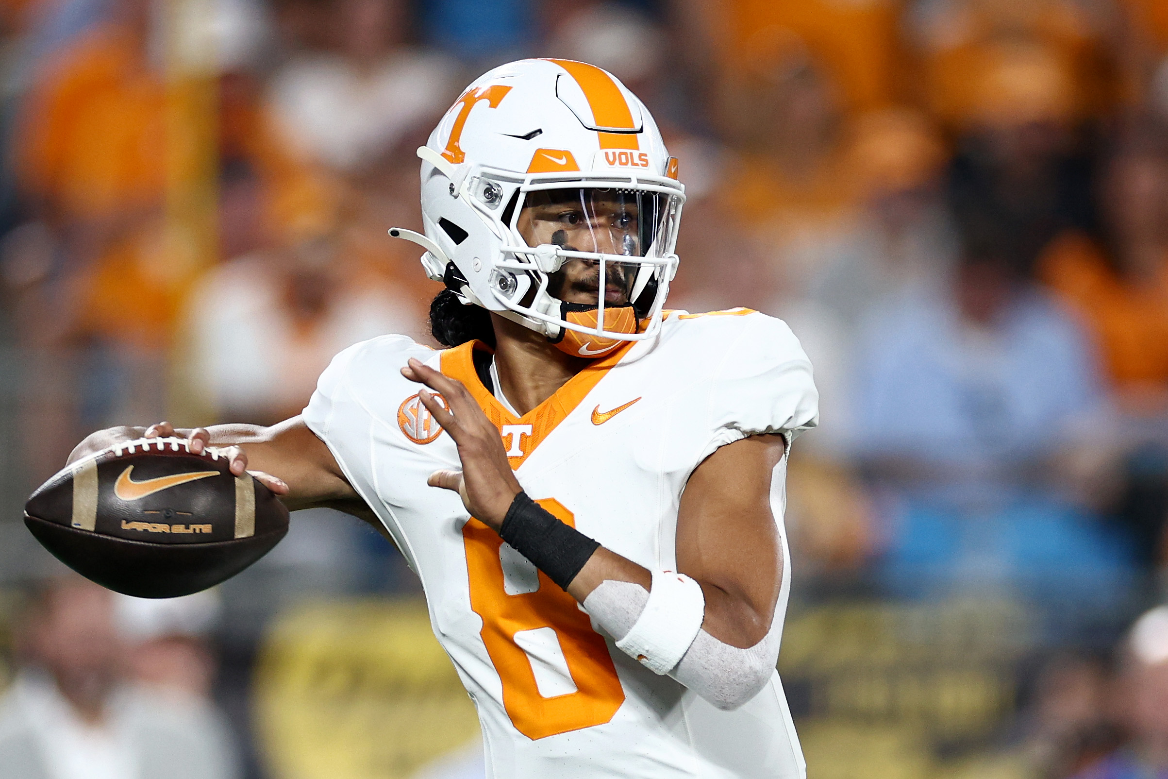 Former Tennessee QB Nico Iamaleava Transfers to UCLA Amid NIL Dispute