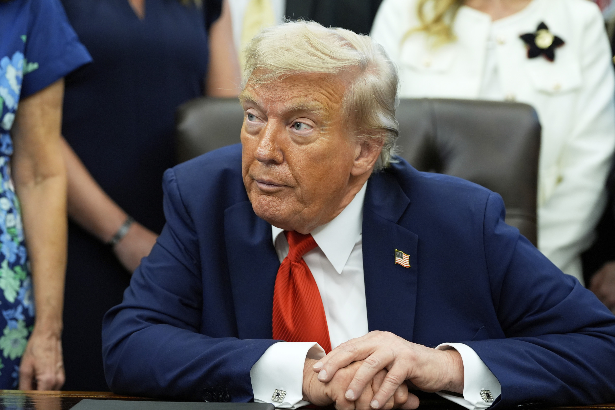 https://d.newsweek.com/en/full/2710127/donald-trump.jpg