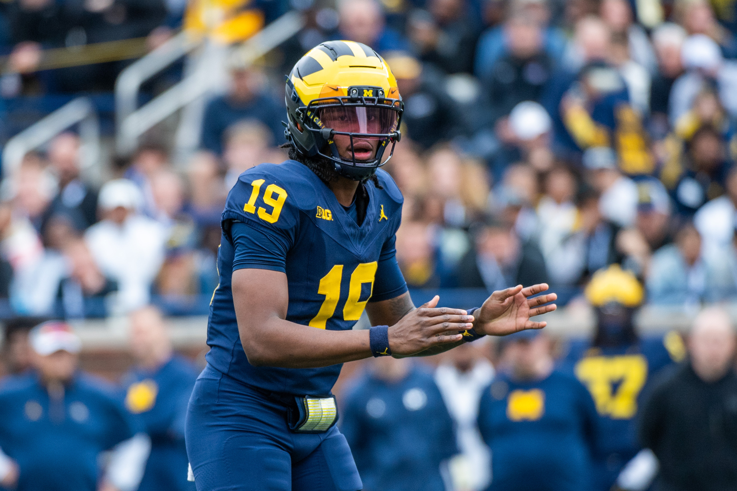 Michigan Freshman QB Bryce Underwood Starts Strong in 34-17 Win Over New Mexico